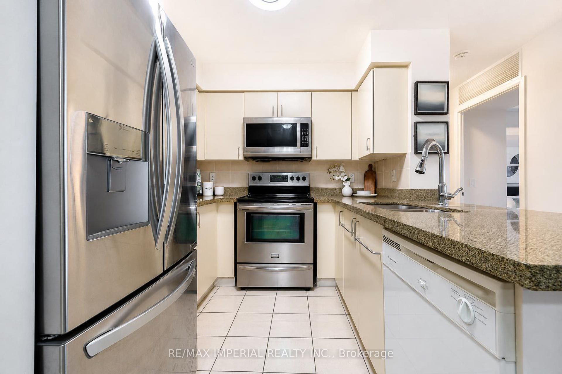 4968 yonge Street 2903, Toronto, ON M2N 7G9 photo 4
