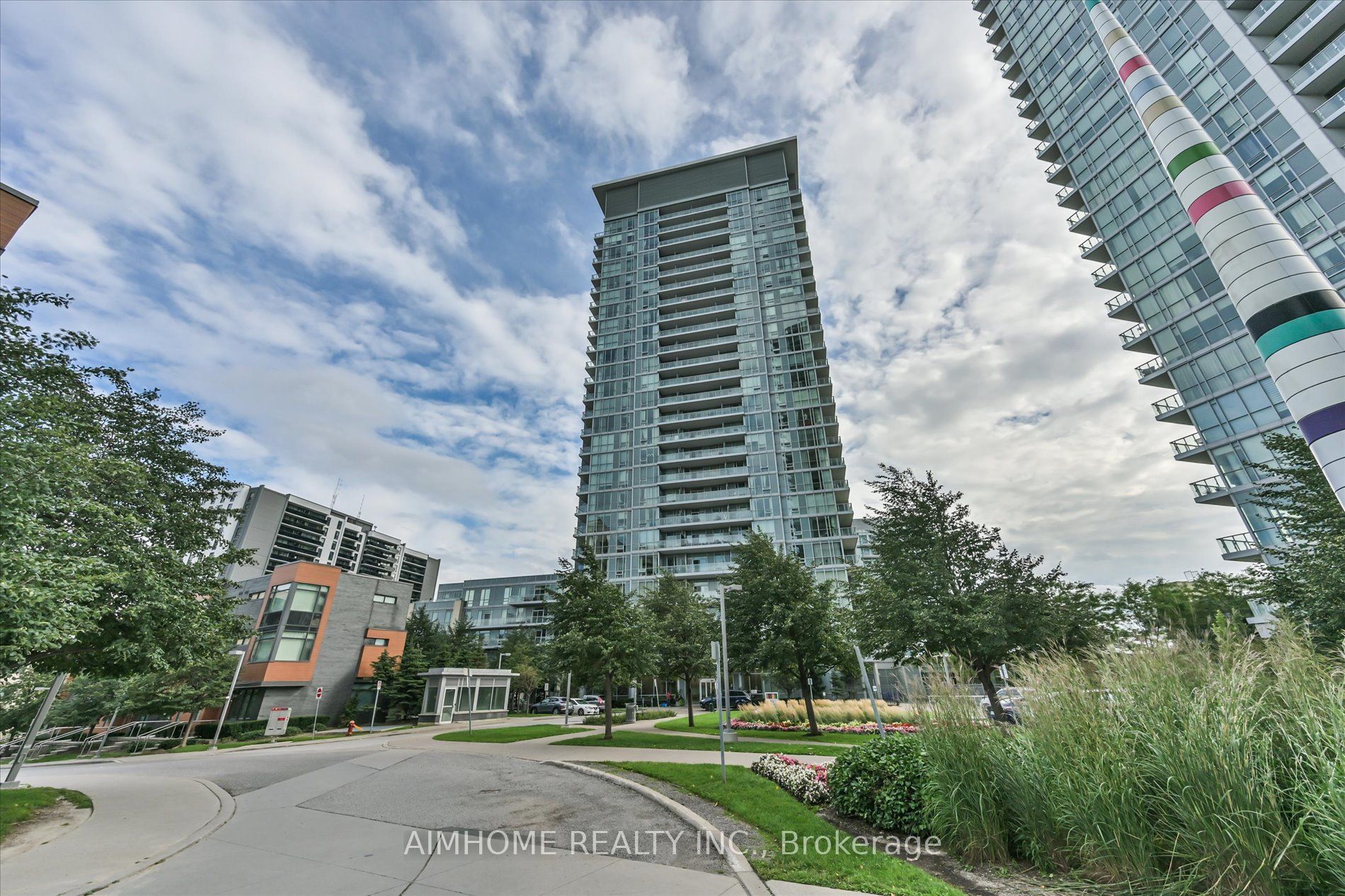 62 Forest Manor Road 1604, Toronto, ON M2J 1M6