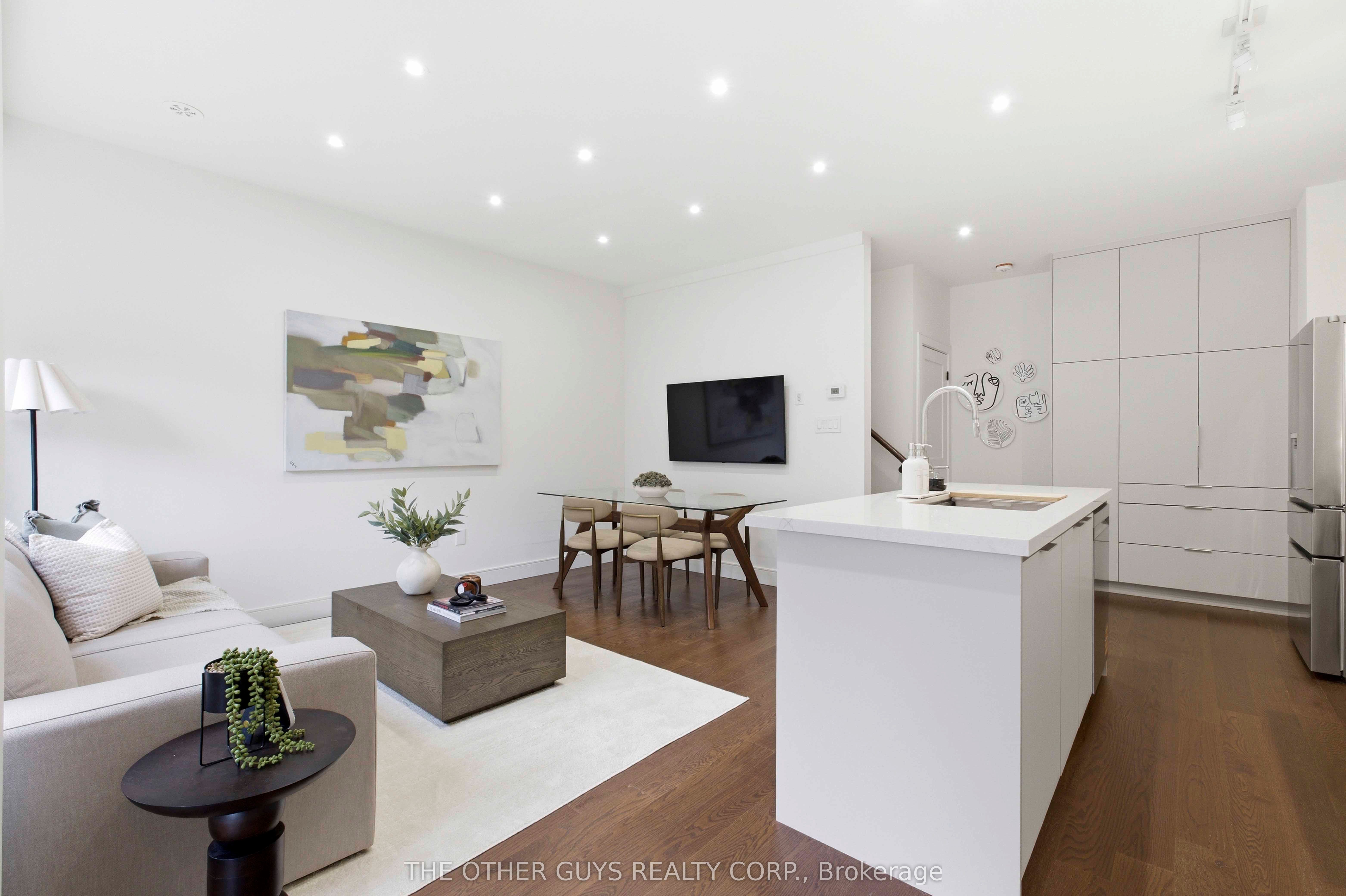 9R Clintwood Gate 18, Toronto, ON M3A 0A8 photo 3