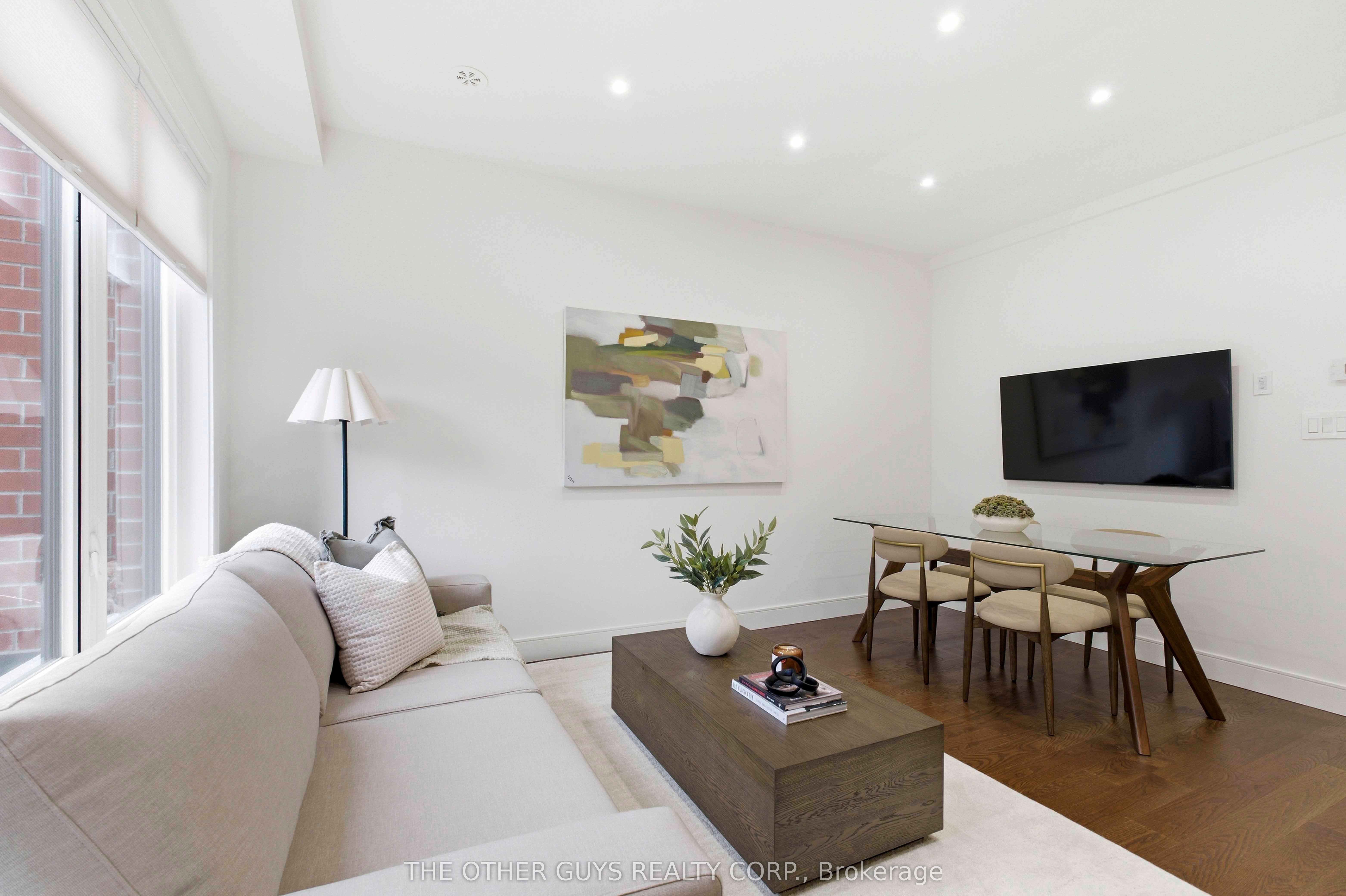 9R Clintwood Gate 18, Toronto, ON M3A 0A8 photo 4