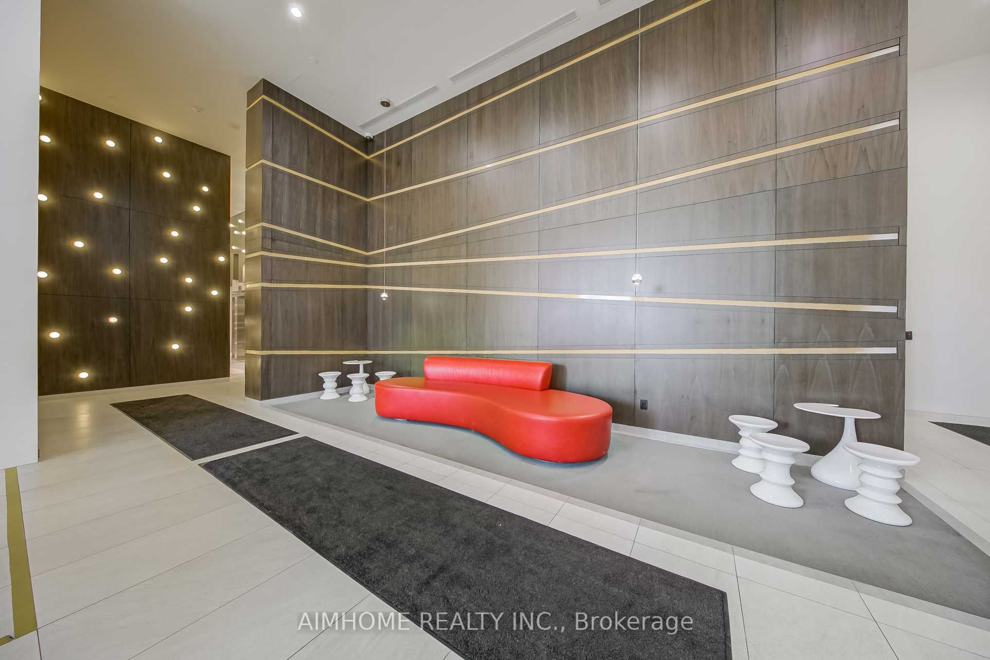 68 Canterbury Place 812, Toronto, ON M2N 0H8 photo 4