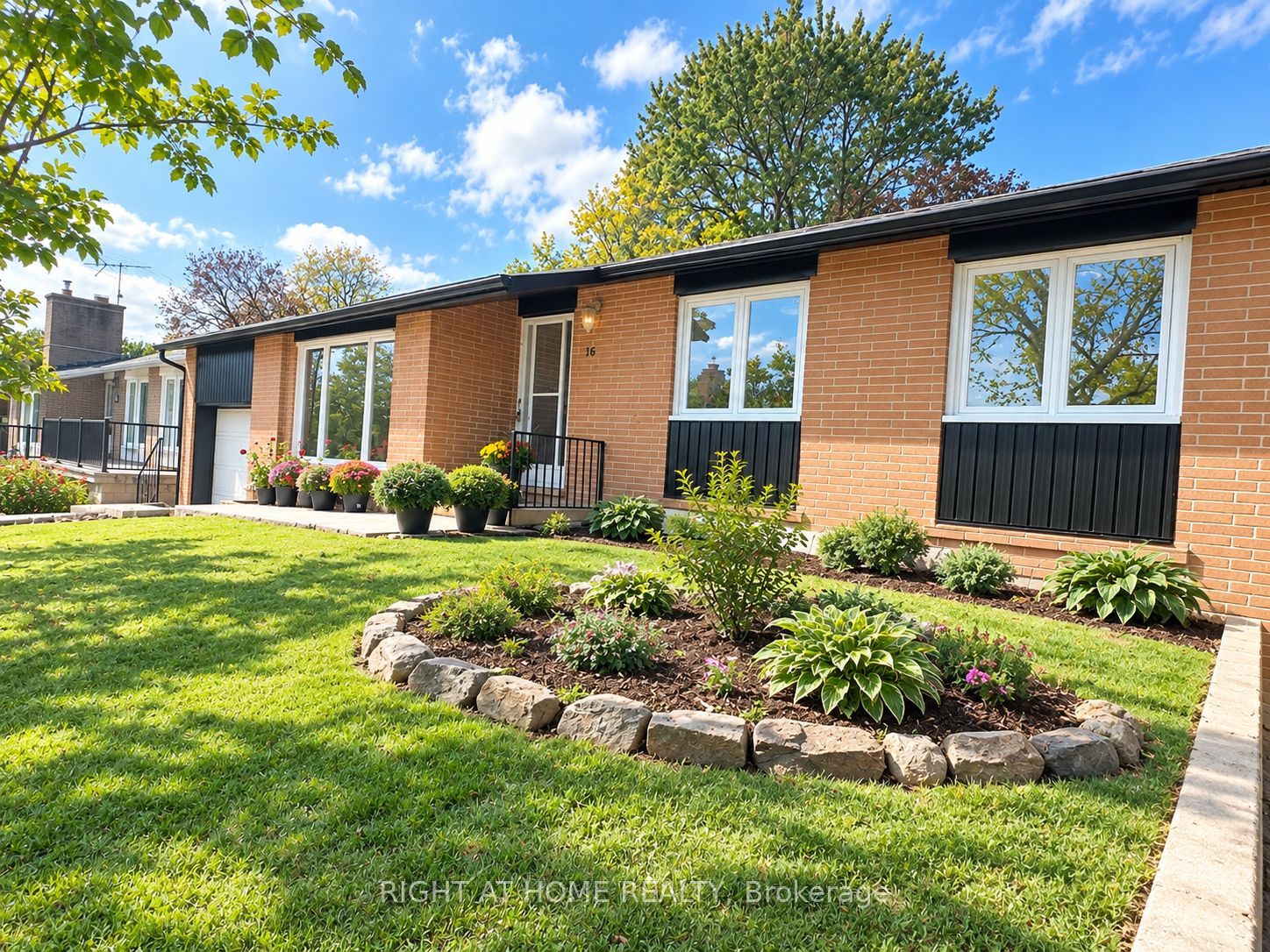 16 Ptarmigan Crescent, Toronto, ON M3A 1W3 photo 4