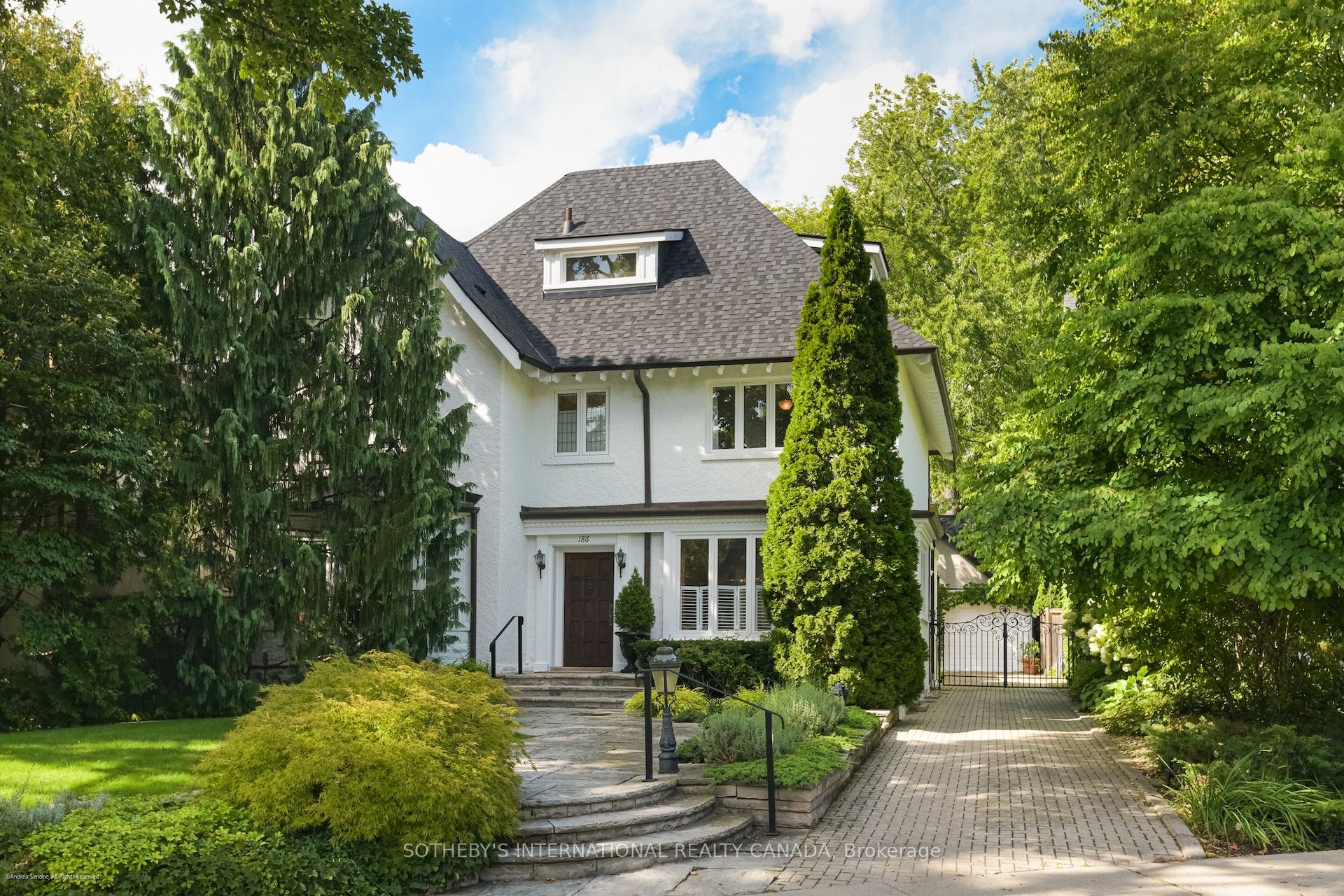 186 Rosedale Heights Drive, Toronto, ON M4T 1C9