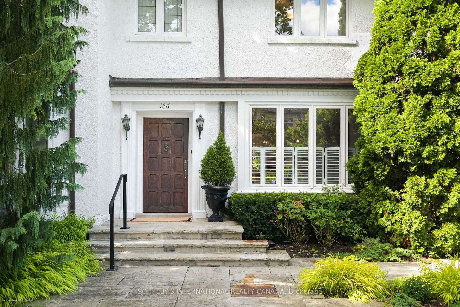 186 Rosedale Heights Drive, Toronto, ON M4T 1C9 photo 2