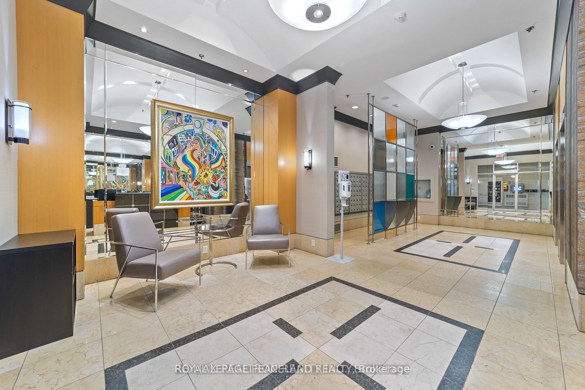 70 Alexander Street 703, Toronto, ON M4Y 1B4 photo 2