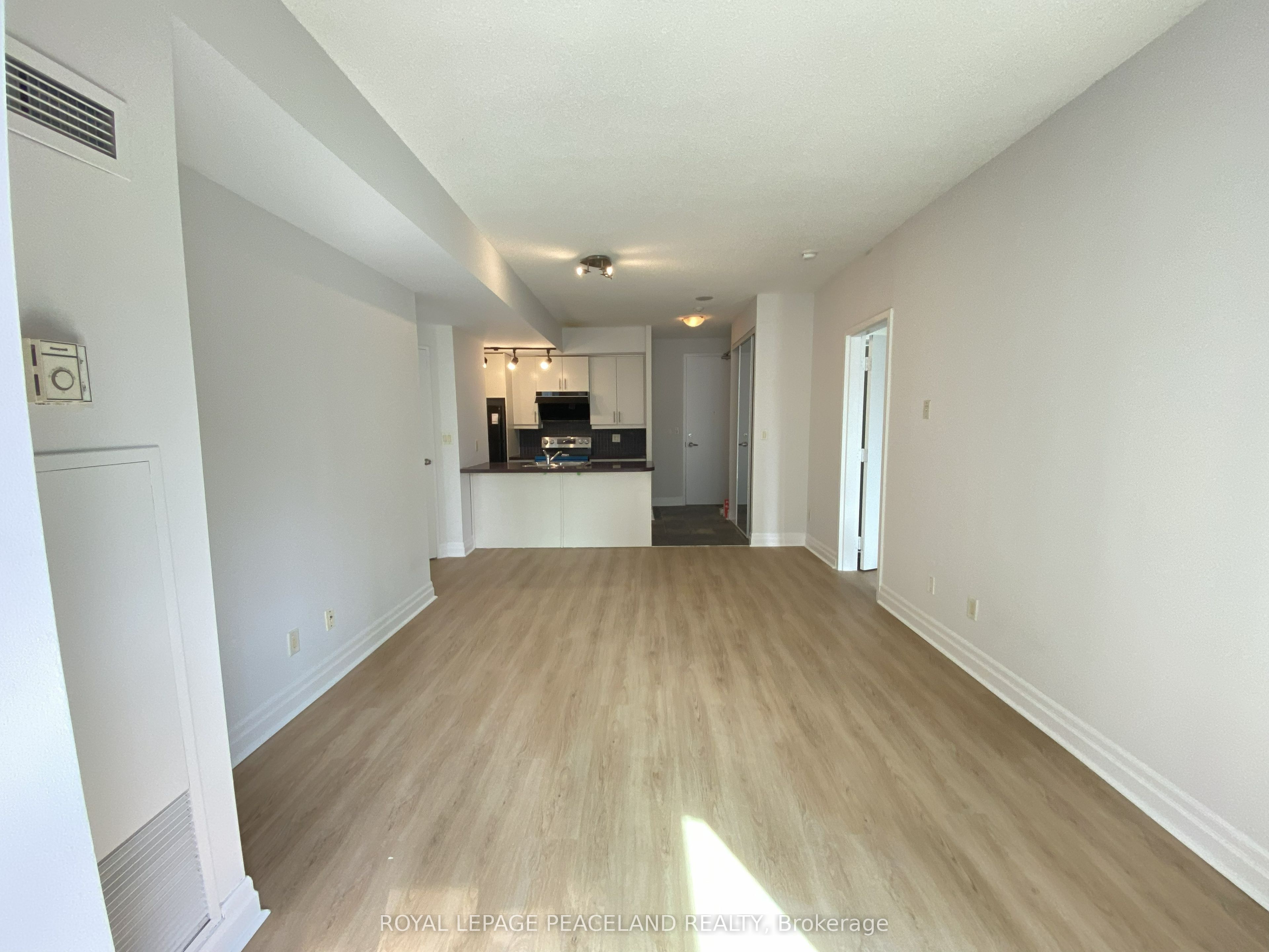 70 Alexander Street 703, Toronto, ON M4Y 1B4 photo 5
