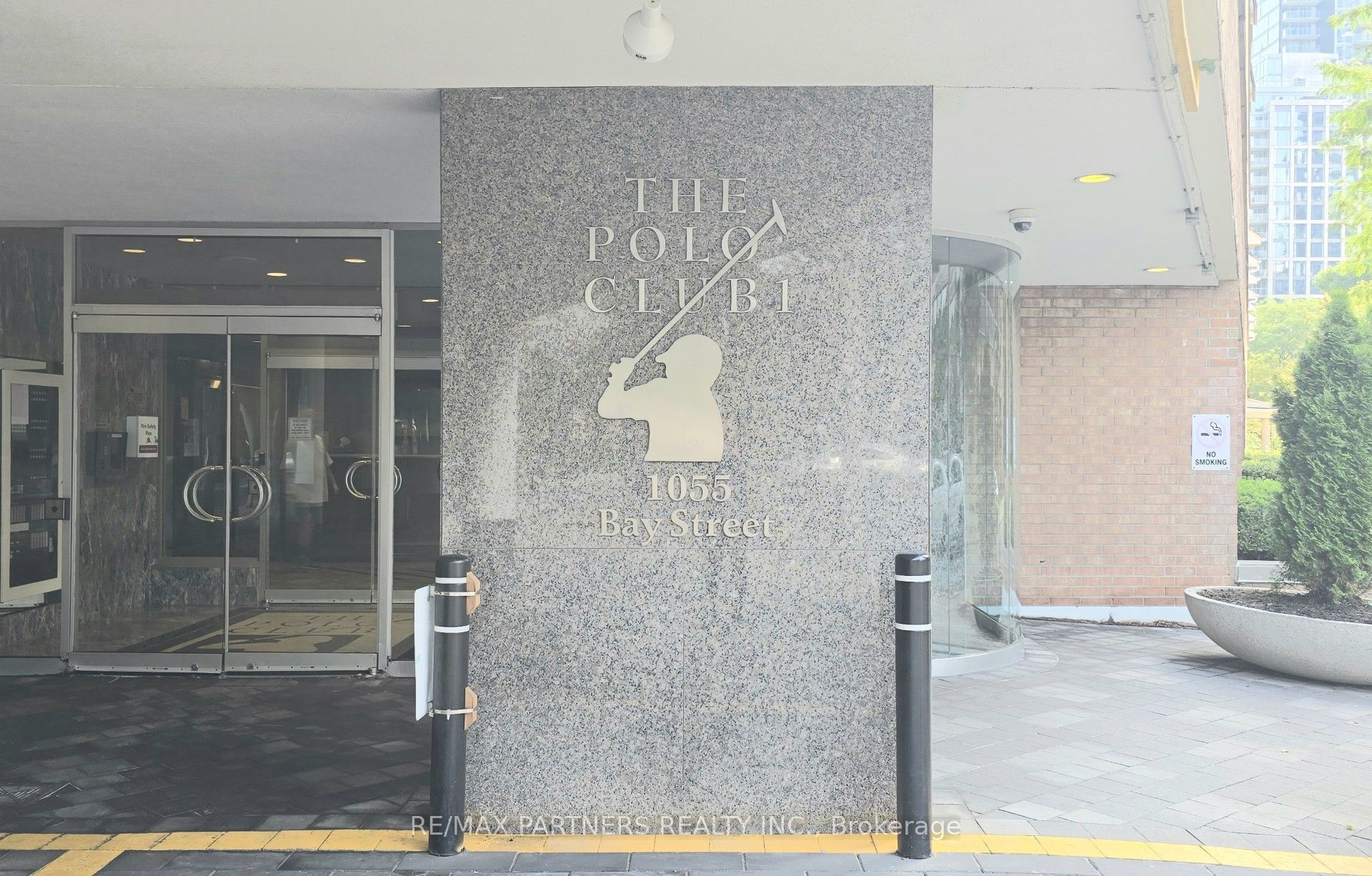 1055 Bay Street 208, Toronto, ON M5S 3A3