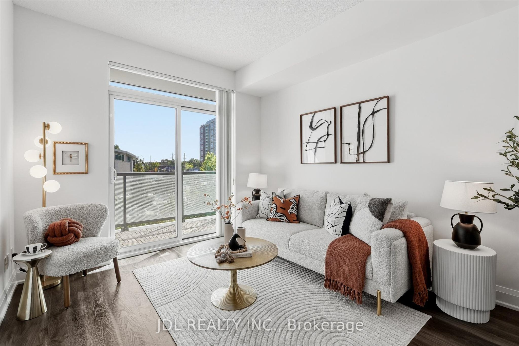 68 Canterbury Place 220, Toronto, ON M2N 0H8