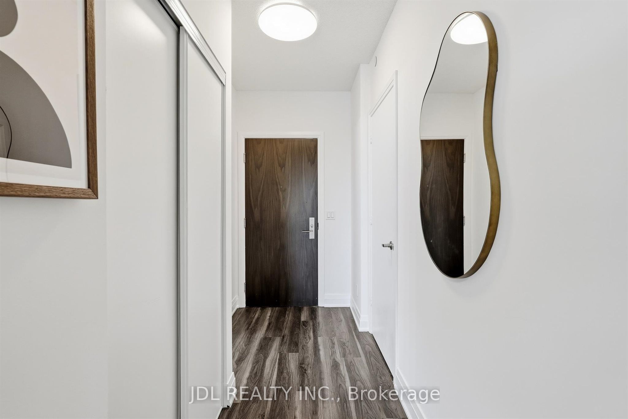 68 Canterbury Place 220, Toronto, ON M2N 0H8 photo 3
