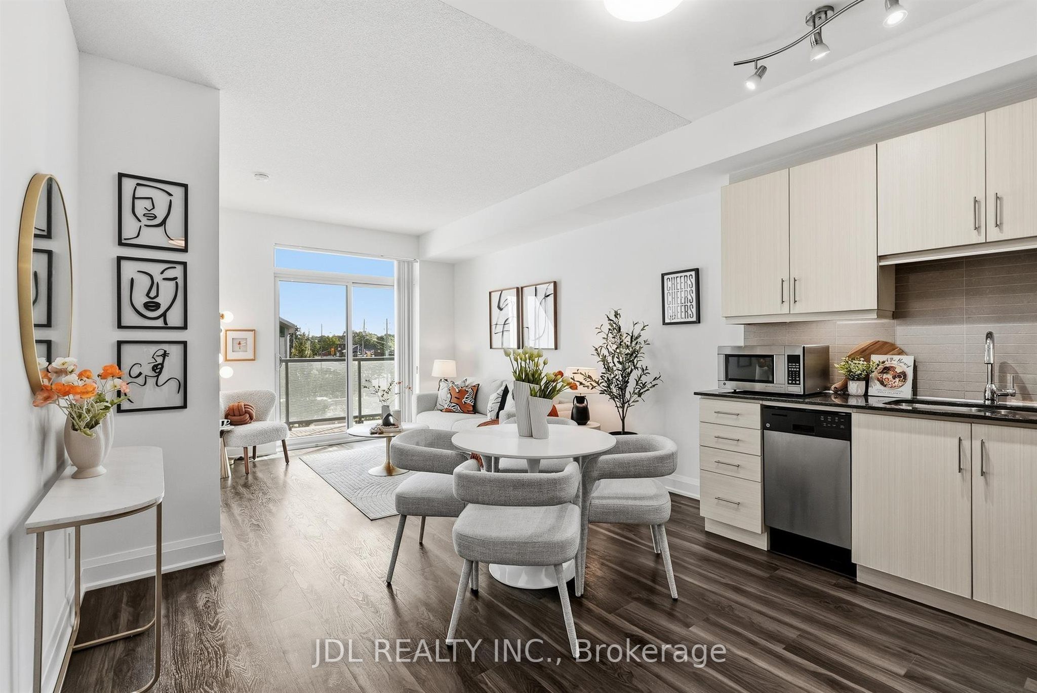 68 Canterbury Place 220, Toronto, ON M2N 0H8 photo 4