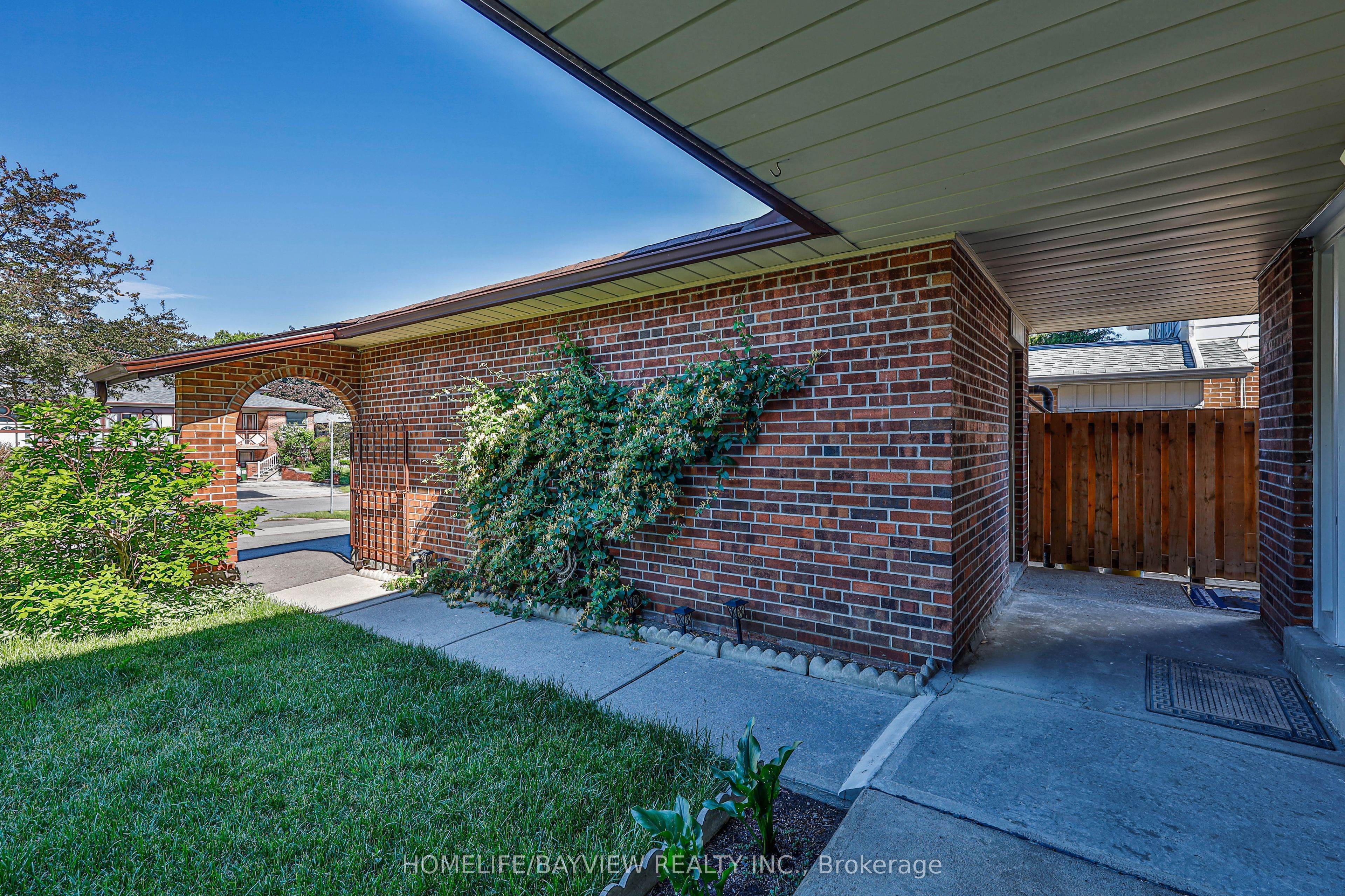 27 Bedle Avenue, Toronto, ON M2H 1K7 photo 3