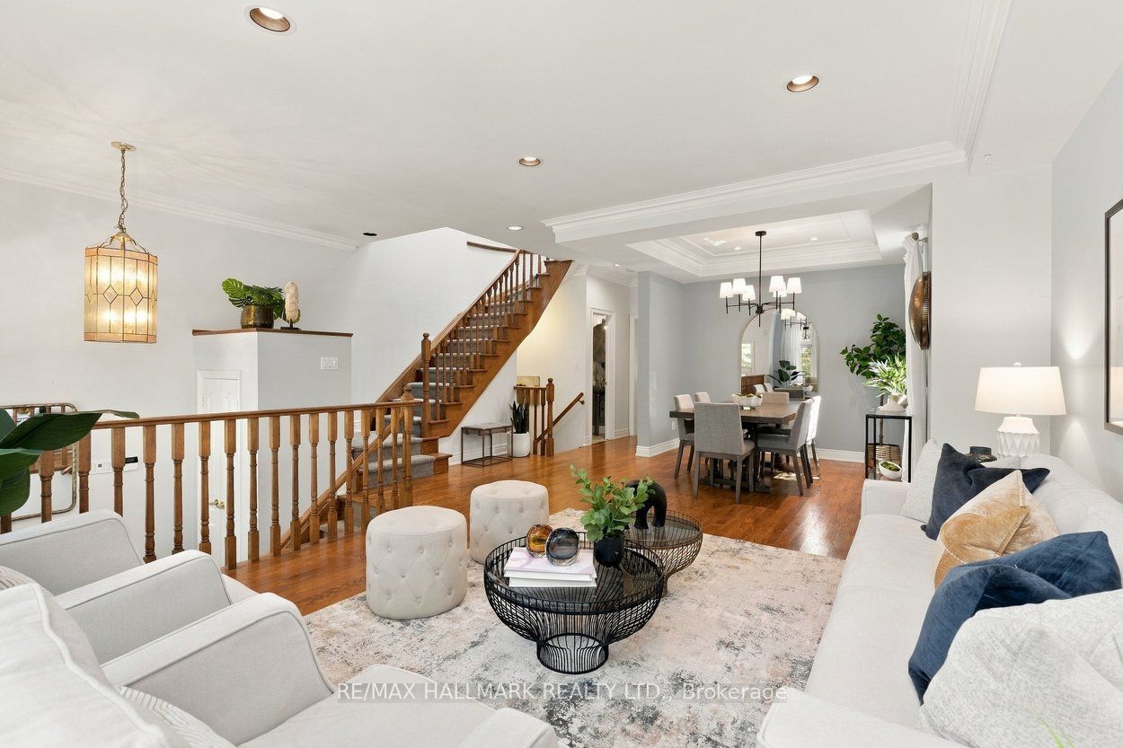 53 Fairchild Avenue, Toronto, ON M2M 1T8 photo 3