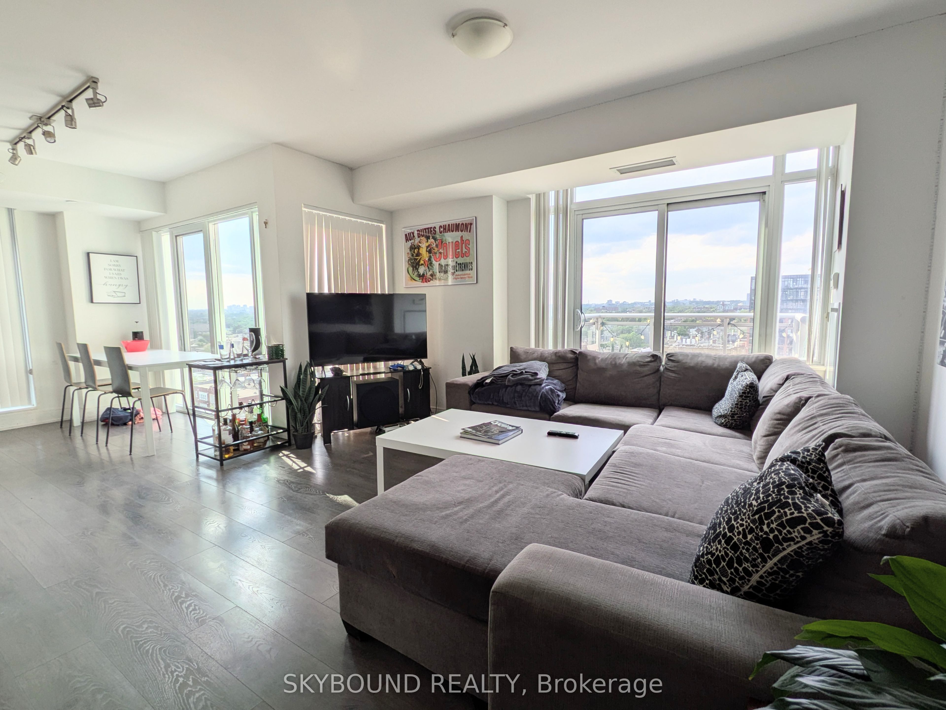 525 Adelaide Street W 1706, Toronto, ON M5V 1T6 photo 4