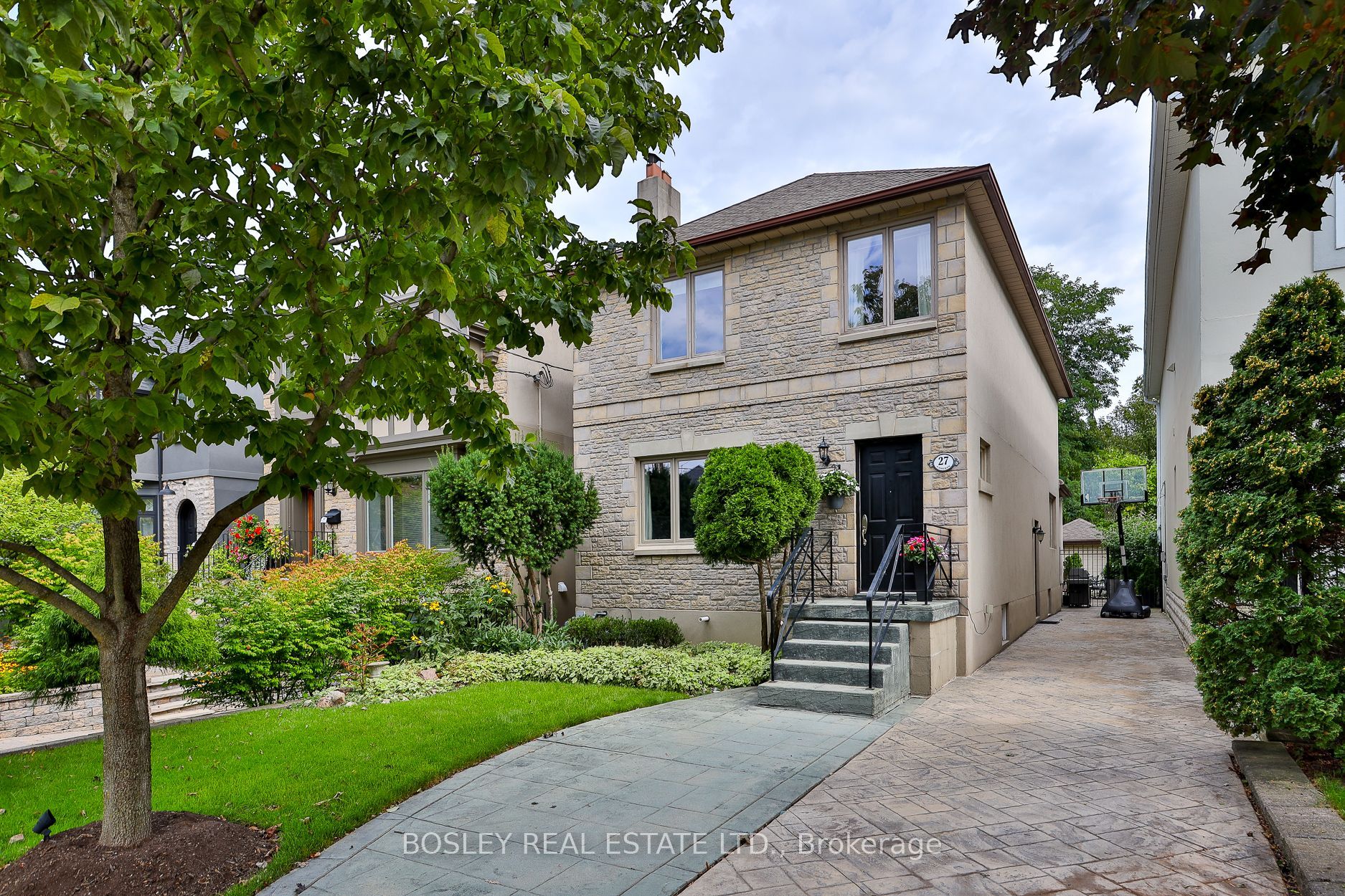 27 Cameron Crescent, Toronto, ON M4G 1Z9