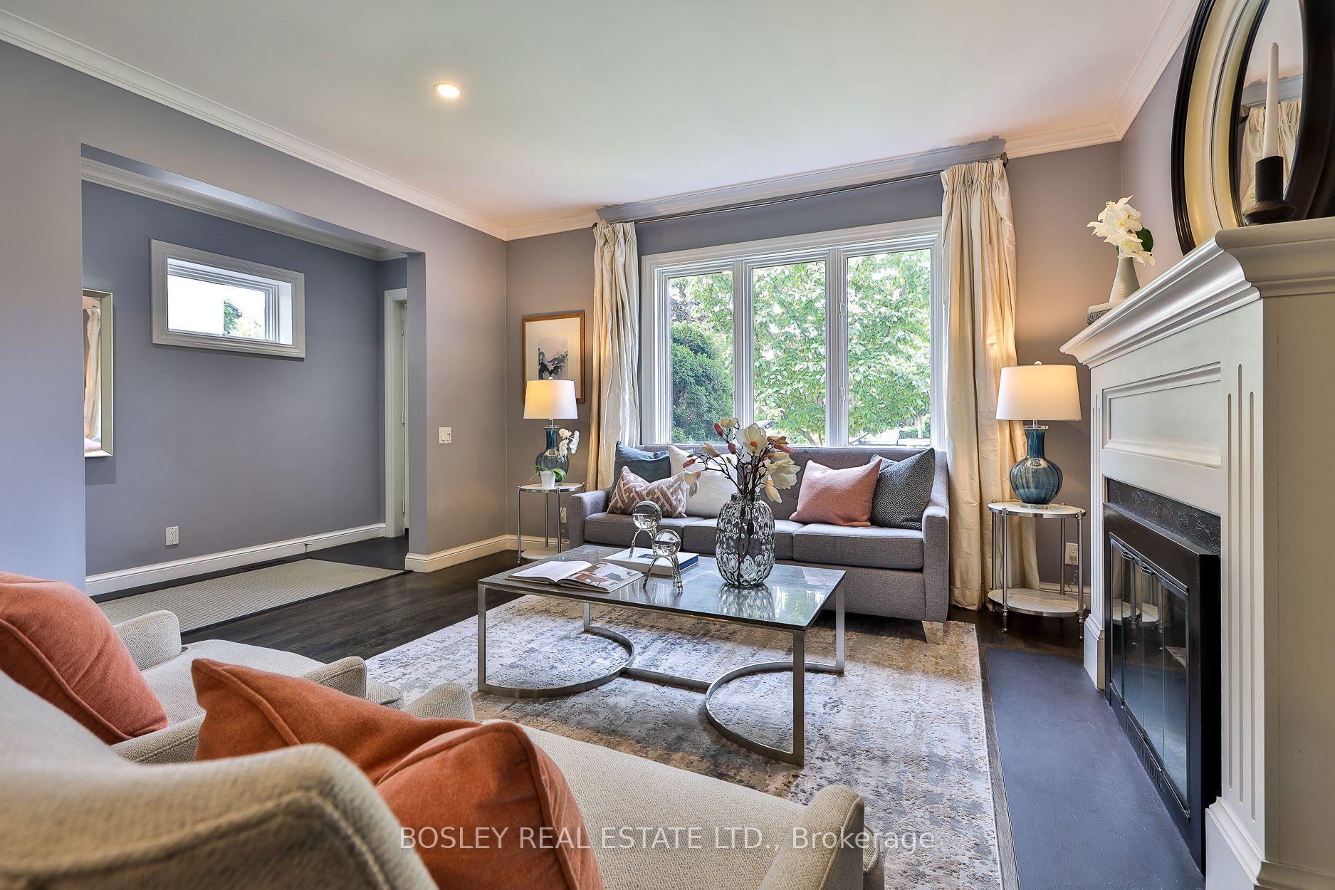 27 Cameron Crescent, Toronto, ON M4G 1Z9 photo 4