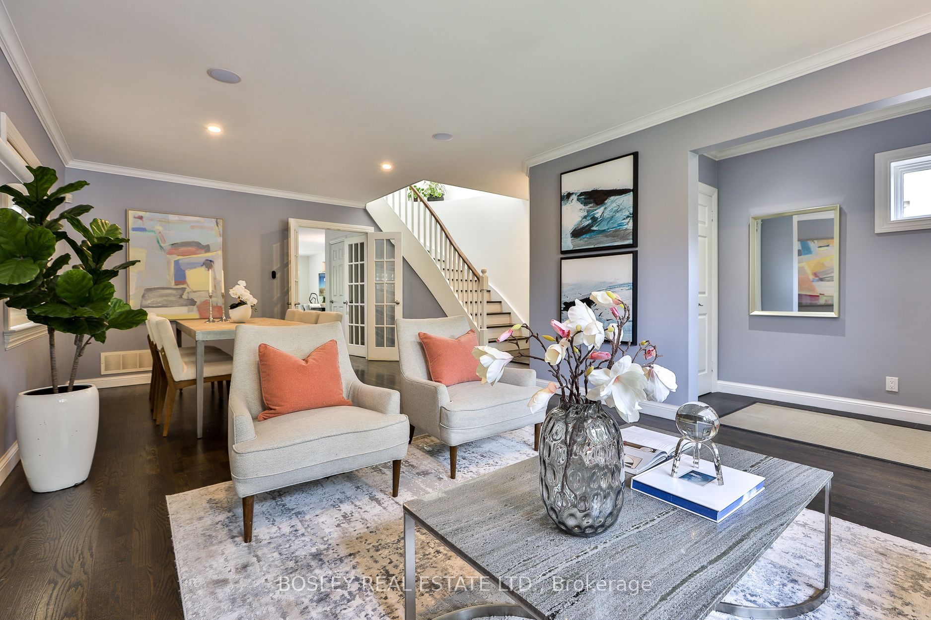 27 Cameron Crescent, Toronto, ON M4G 1Z9 photo 5