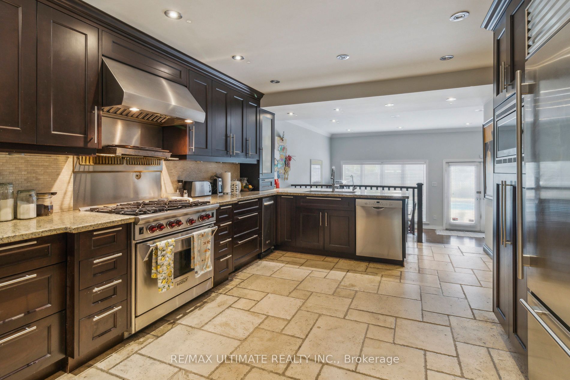 181 Bayview Heights Drive, Toronto, ON M4G 2Z1 photo 5