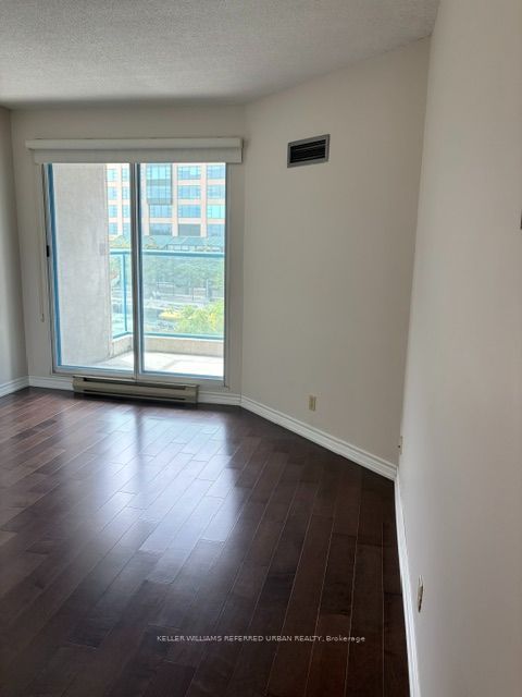 77 Harbour Square 409, Toronto, ON M3B 3N2 photo 4