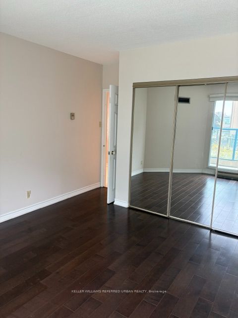 77 Harbour Square 409, Toronto, ON M3B 3N2 photo 5