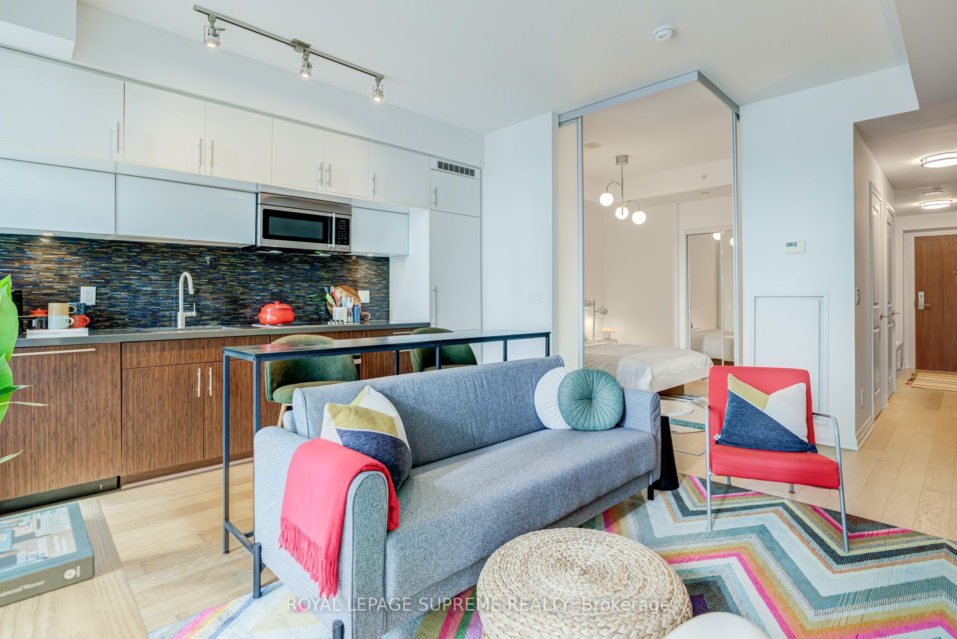 8 Mercer Street 1710, Toronto, ON M5V 0C4 photo 5
