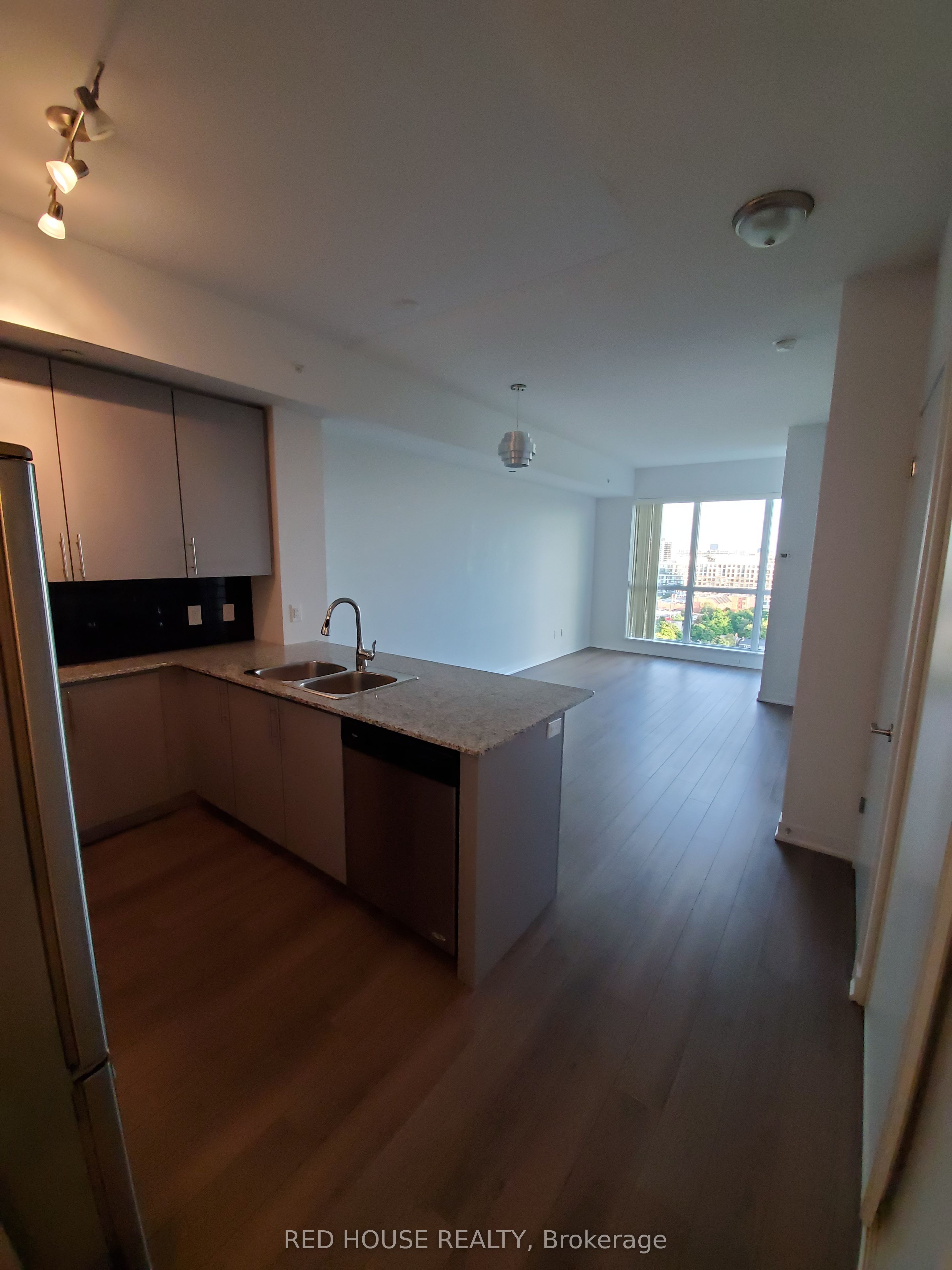 60 Berwick Avenue 1403, Toronto, ON M5P 0A3 photo 2