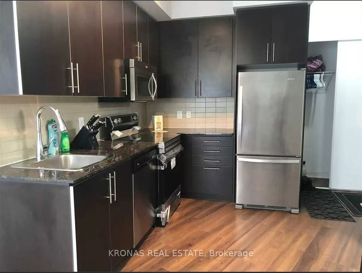 60 Berwick Avenue 1009, Toronto, ON M5P 0A3 photo 5