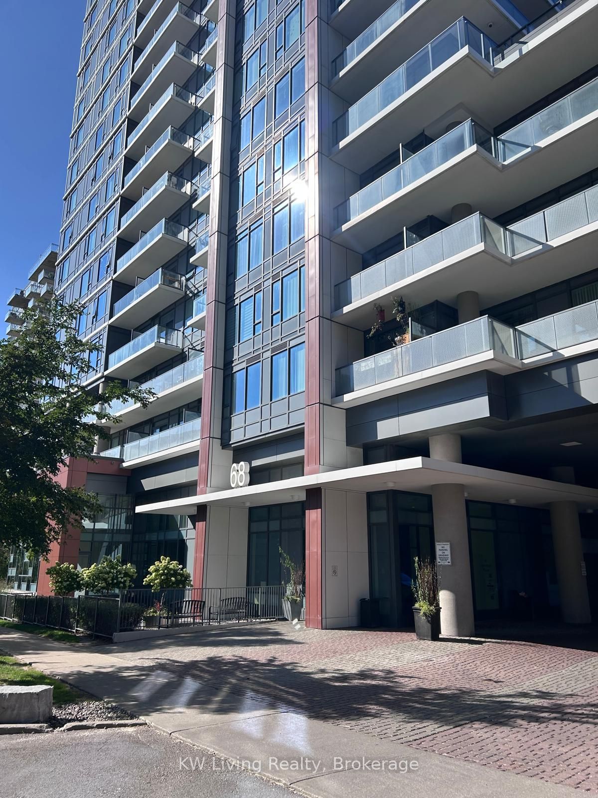 68 Canterbury Place 1108, Toronto, ON M2N 0H8 photo 2
