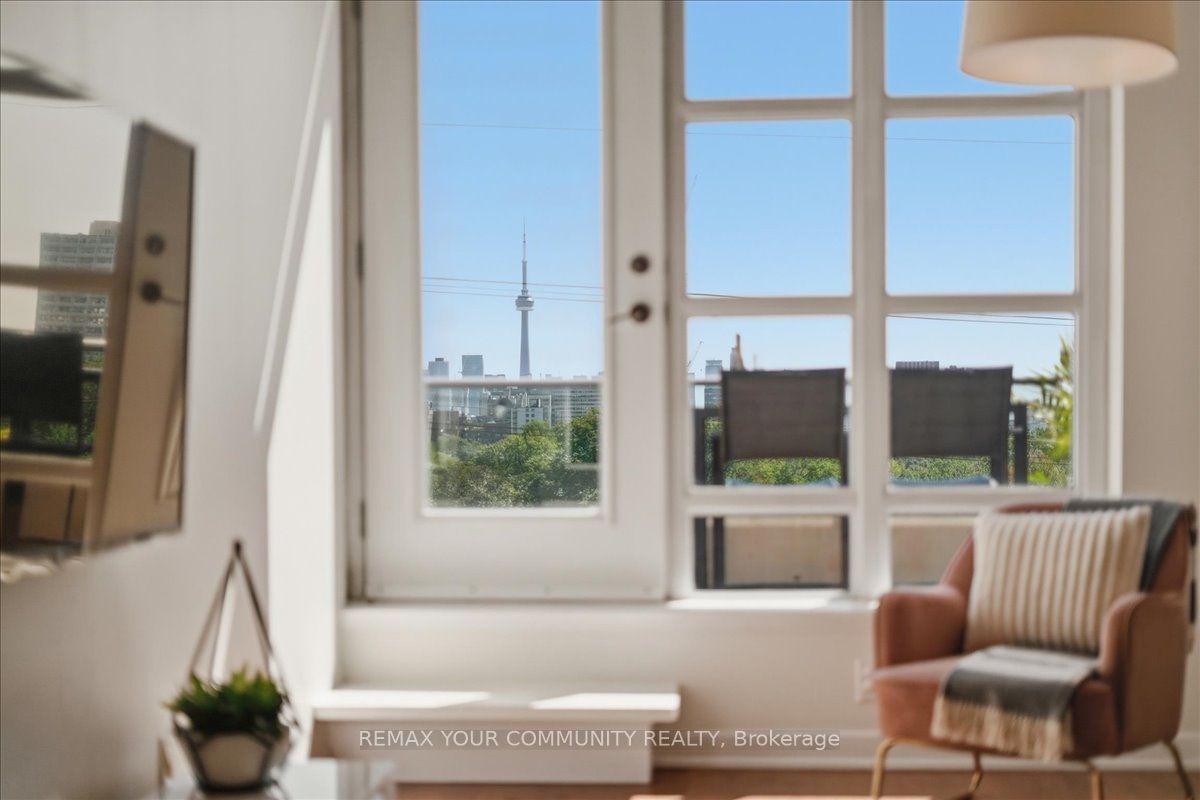 380 Macpherson Avenue 501, Toronto, ON M4V 3E3