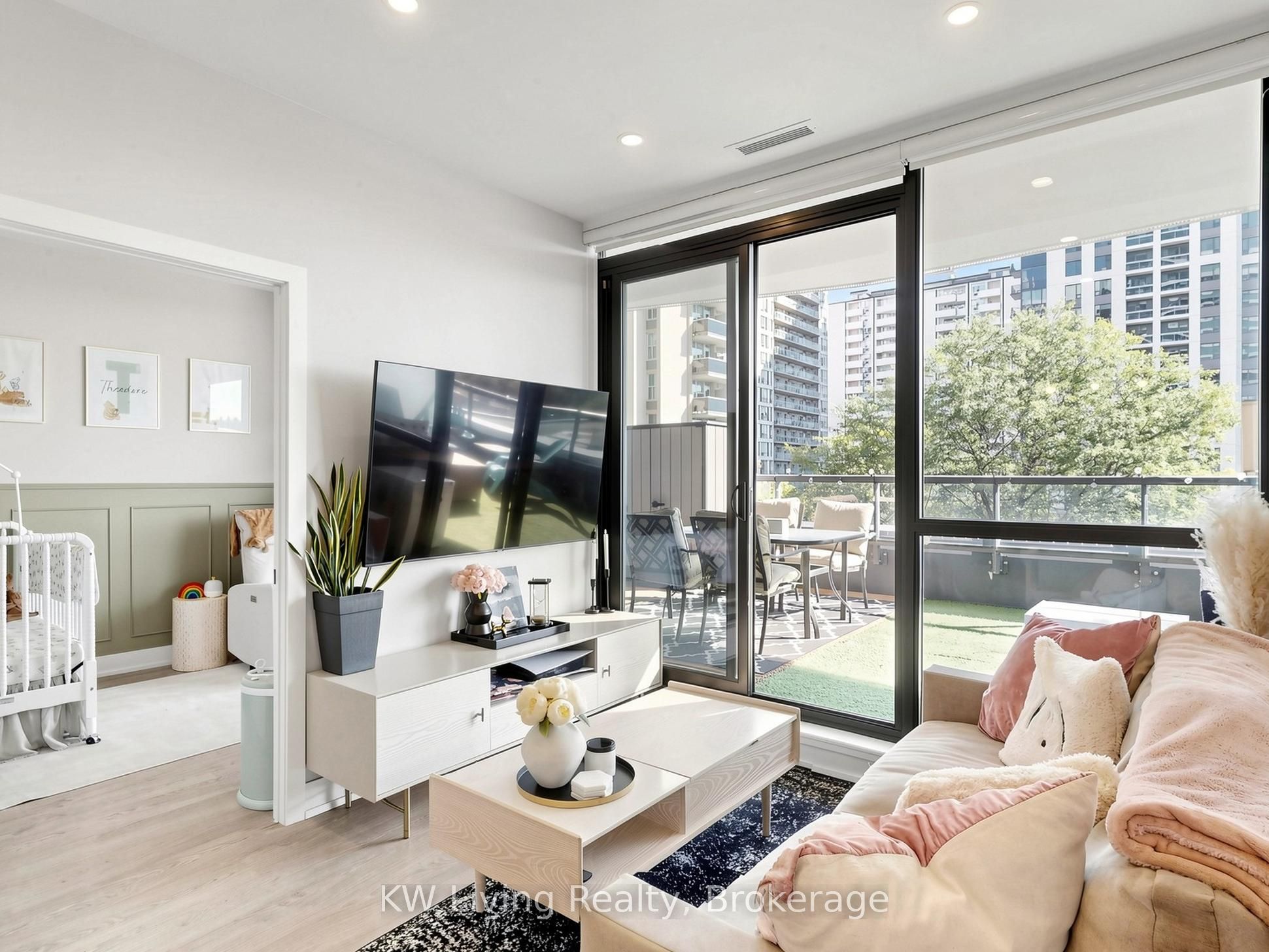 11 Lillian Street 406, Toronto, ON M4S 0C3 photo 3