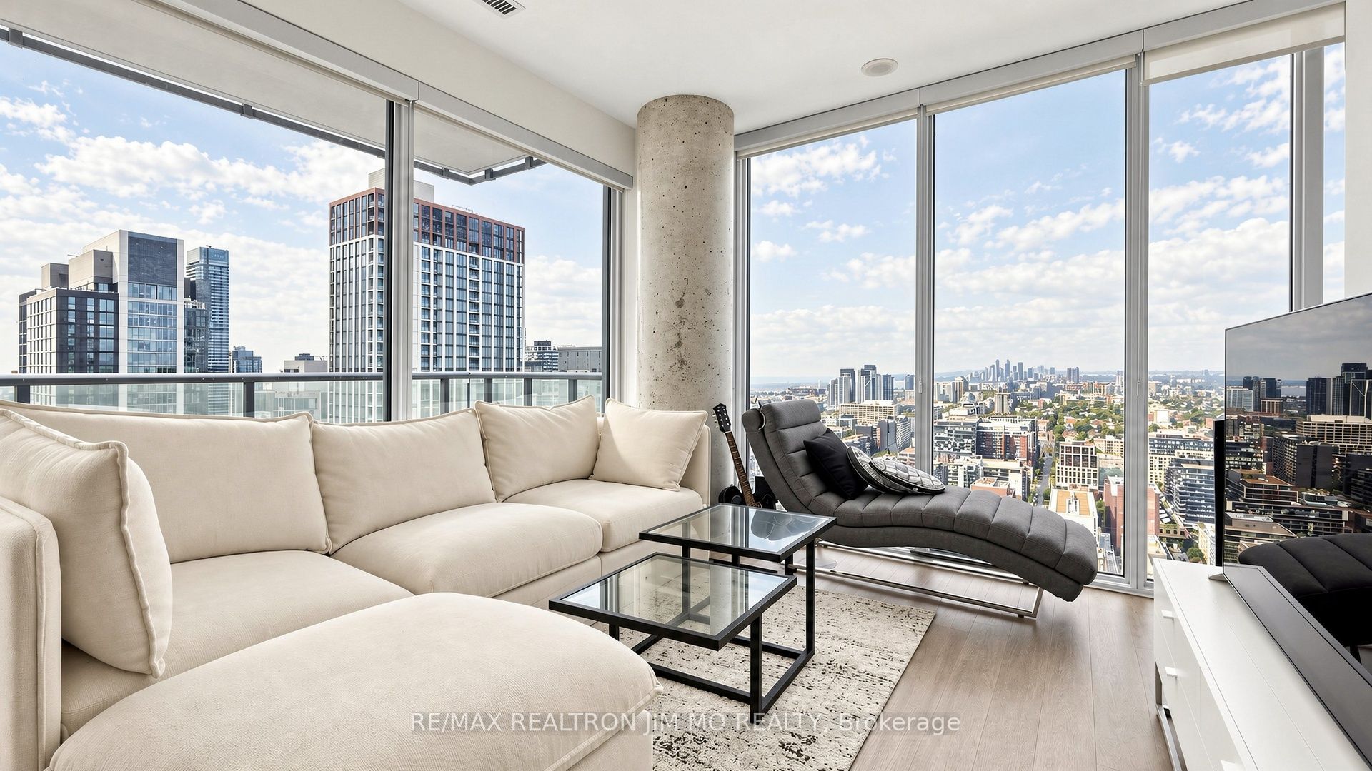 101 Peter Street 3809, Toronto, ON M5V 2E8 photo 3