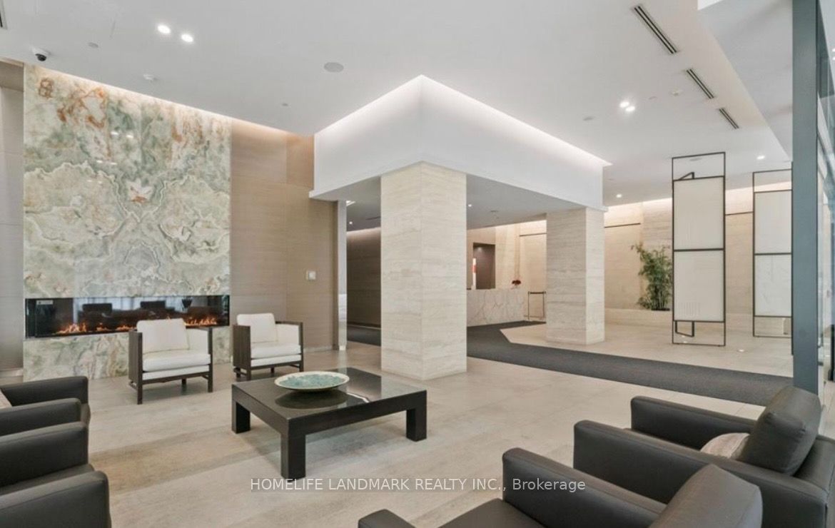 70 Roehampton Avenue 1814, Toronto, ON M4P 1R2 photo 3