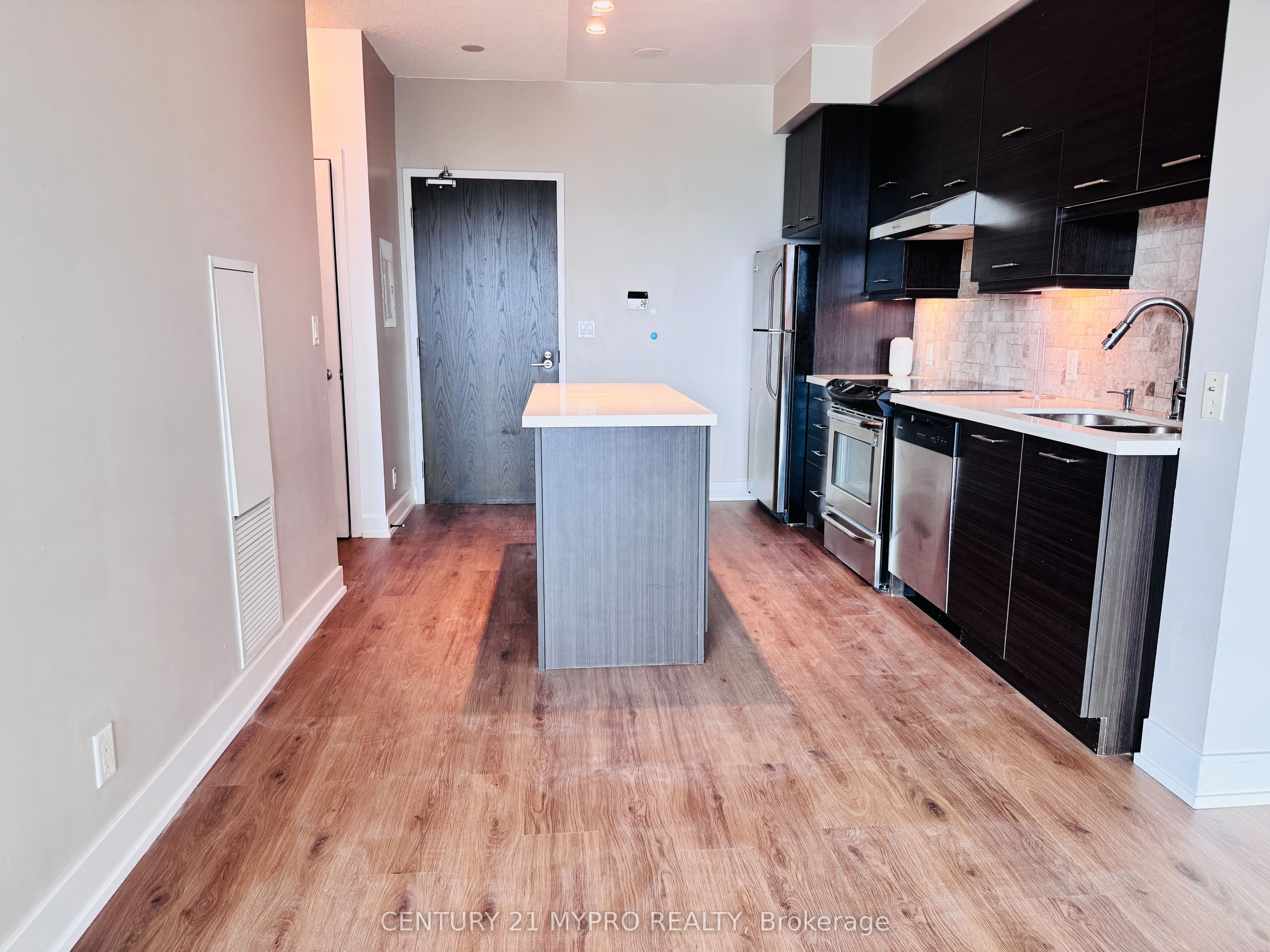 26 Norton Avenue 1605, Toronto, ON M2N 0H6 photo 5