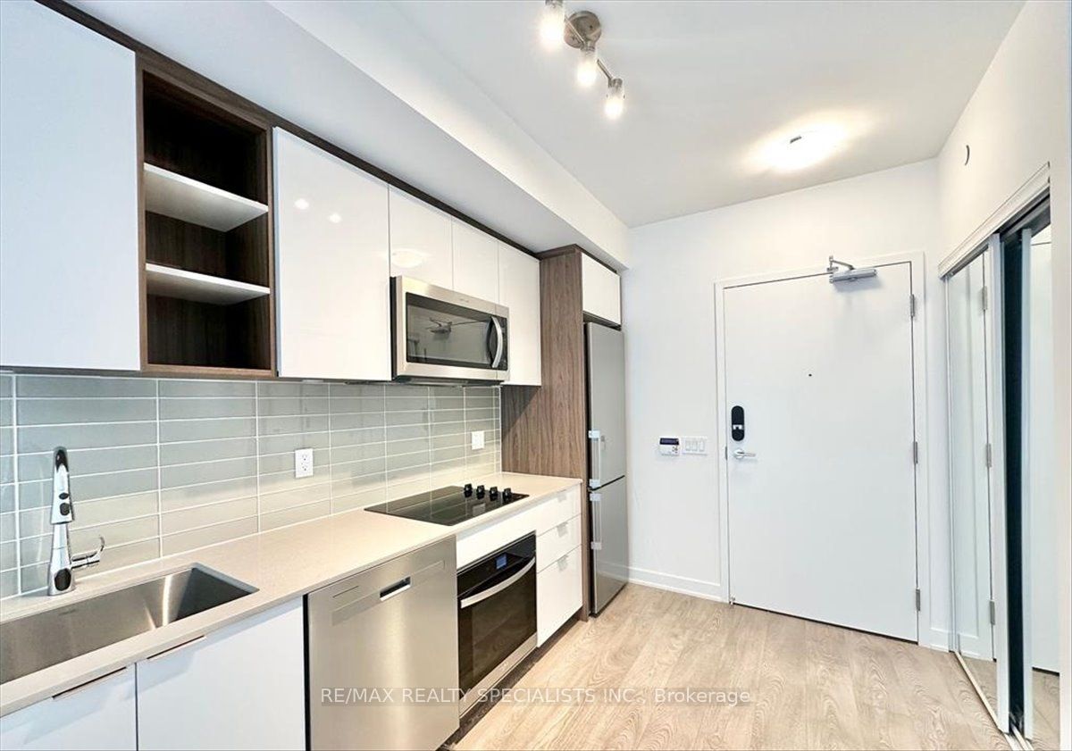 543 Richmond Street W 502, Toronto, ON M5V 1Y6 photo 4