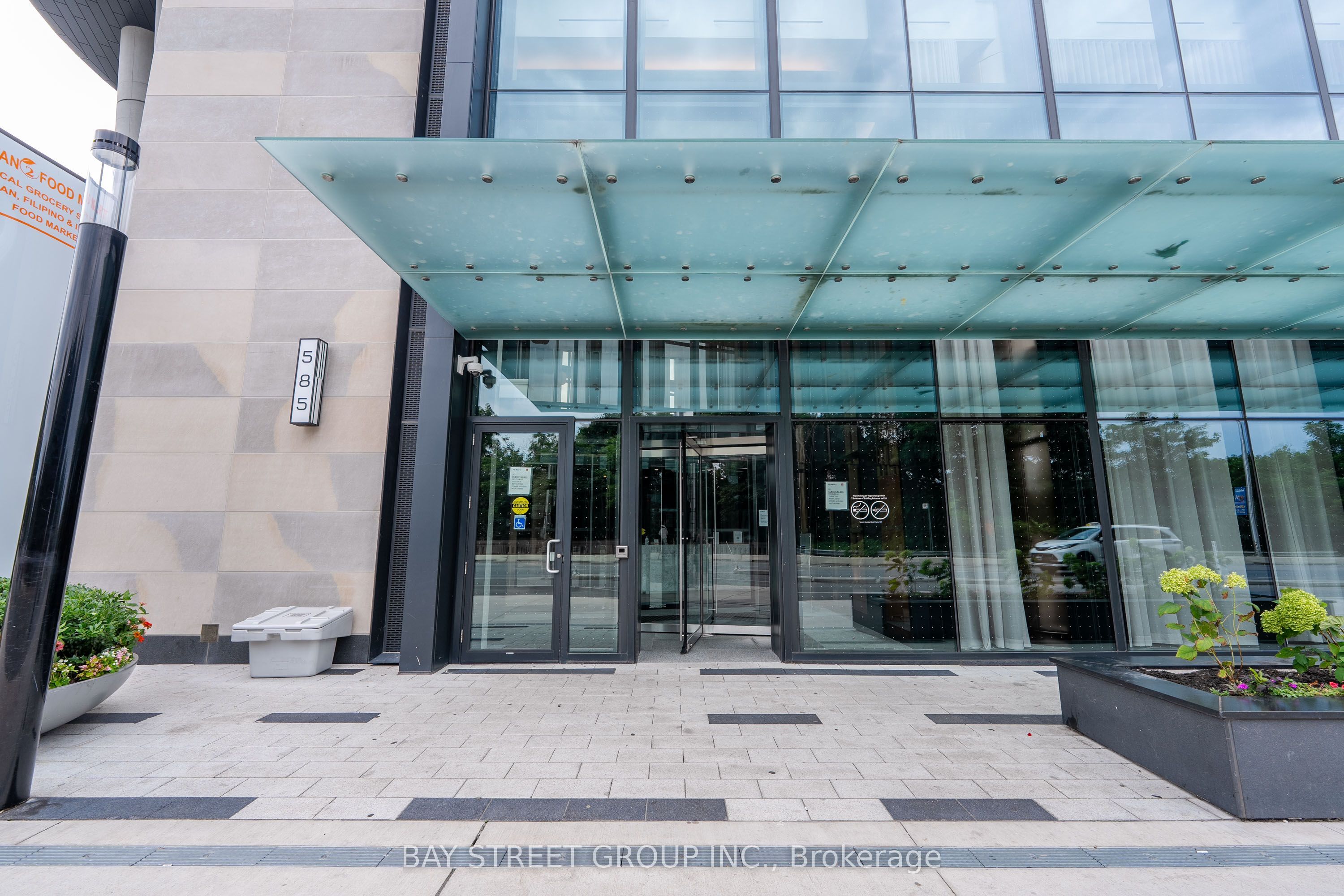 585 Bloor Street E 3222, Toronto, ON M4W 0B3 photo 2