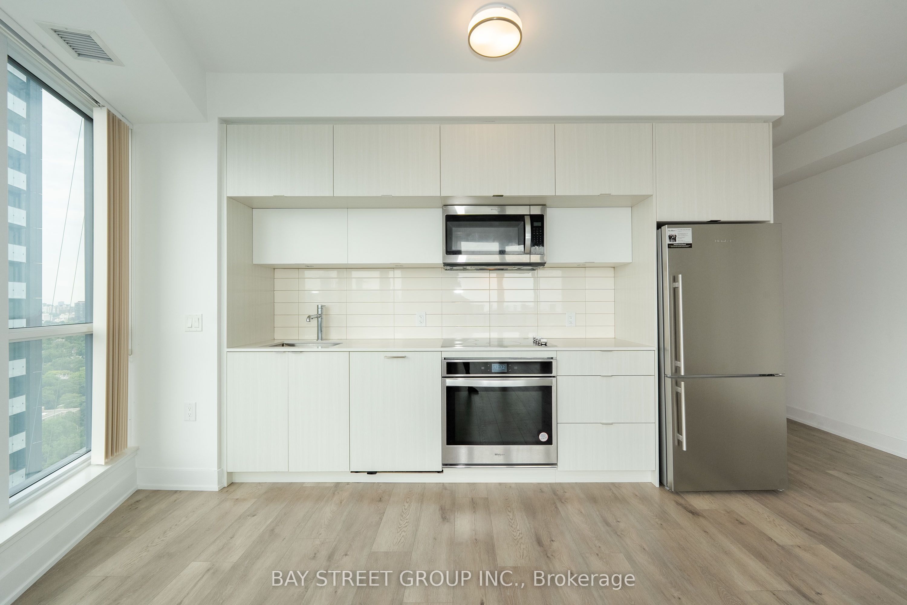 585 Bloor Street E 3222, Toronto, ON M4W 0B3 photo 3