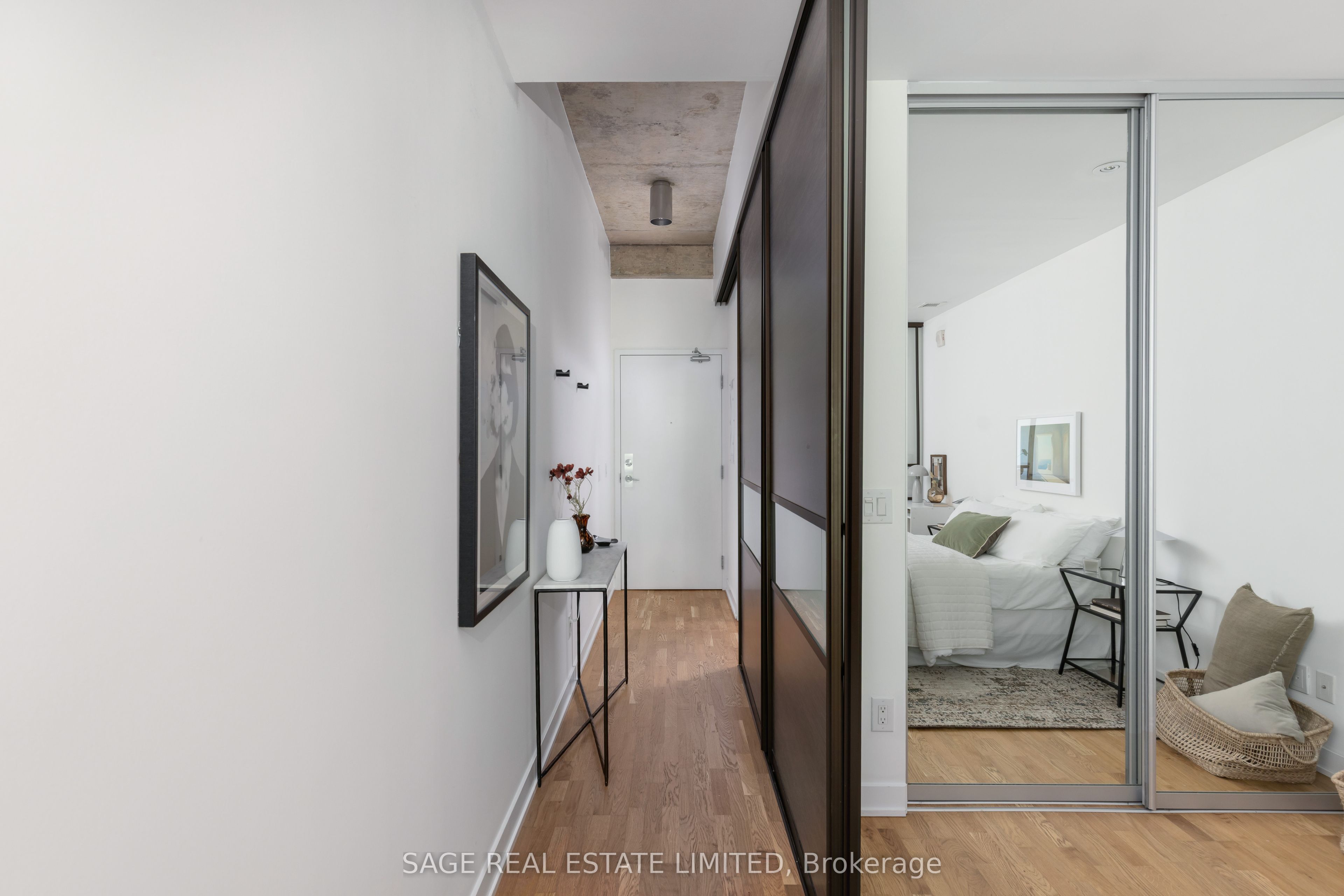 8 Dovercourt Road 216, Toronto, ON M6J 0B6 photo 3