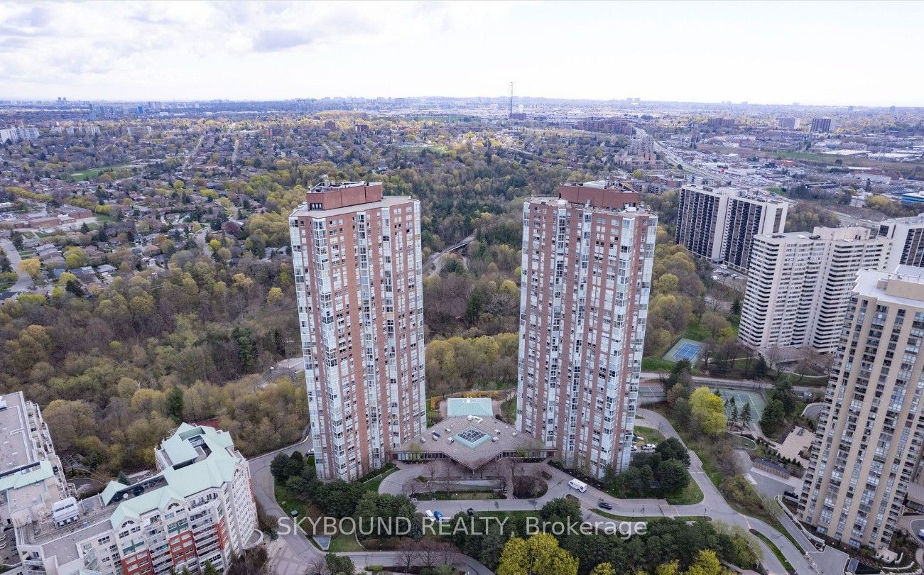 7 Concorde Place 2601, Toronto, ON M3C 3N4