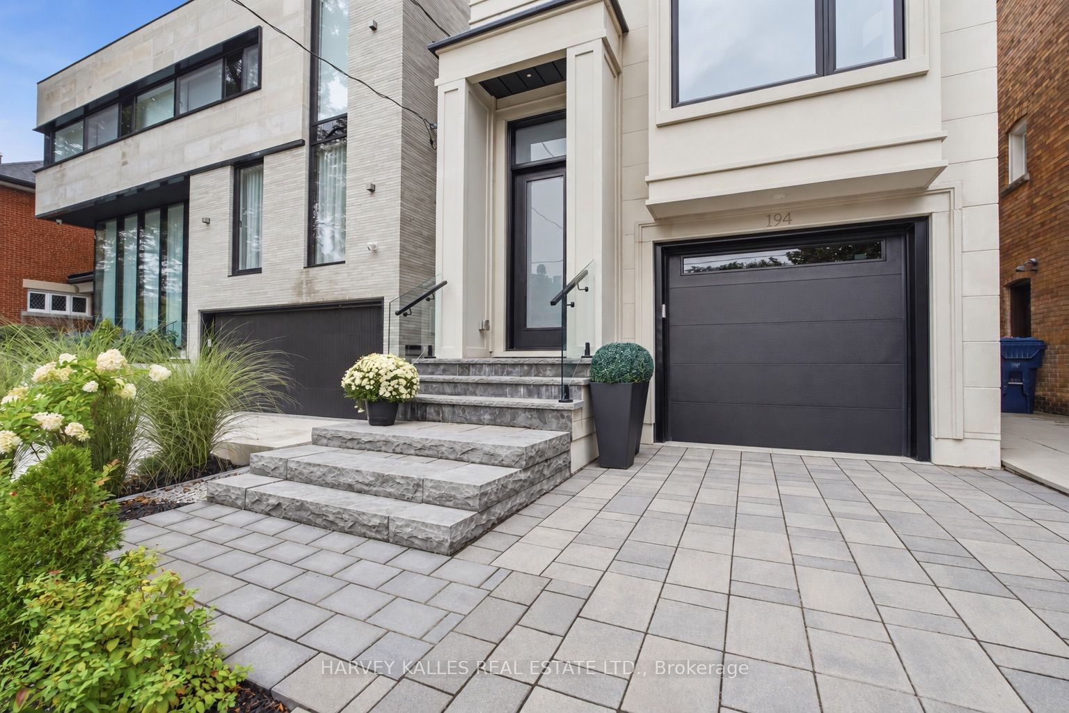 194 Sheldrake Boulevard, Toronto, ON M4P 2B5 photo 2