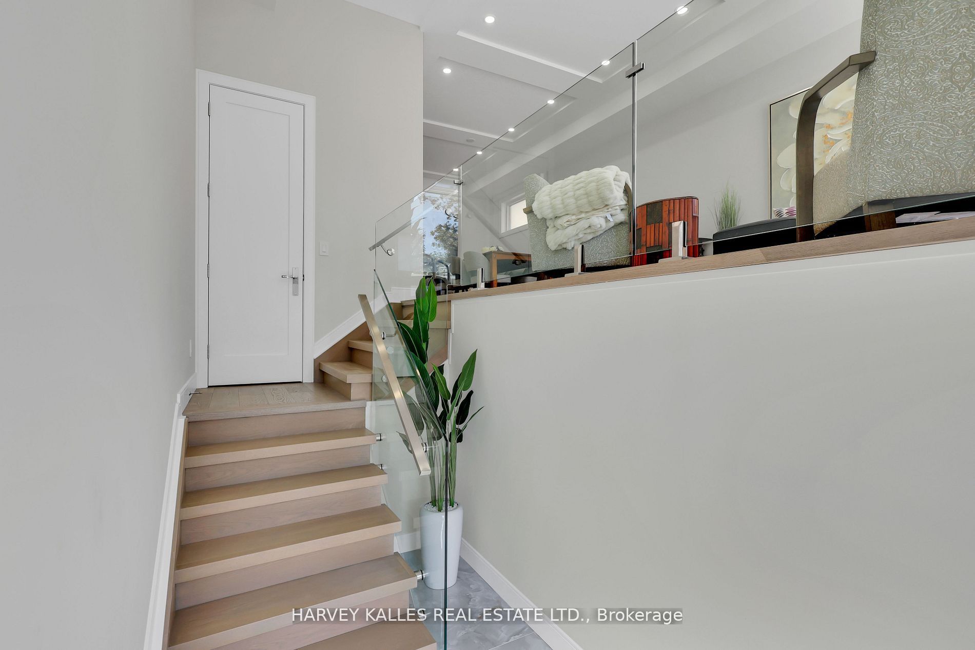 194 Sheldrake Boulevard, Toronto, ON M4P 2B5 photo 5