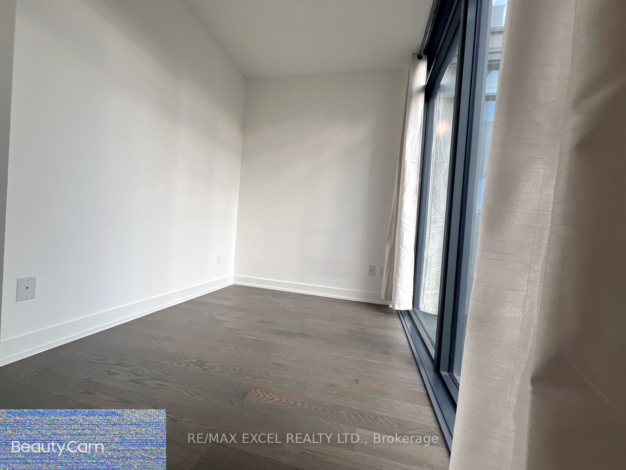 25 Richmond Street E 1008, Toronto, ON M5C 0A6 photo 2