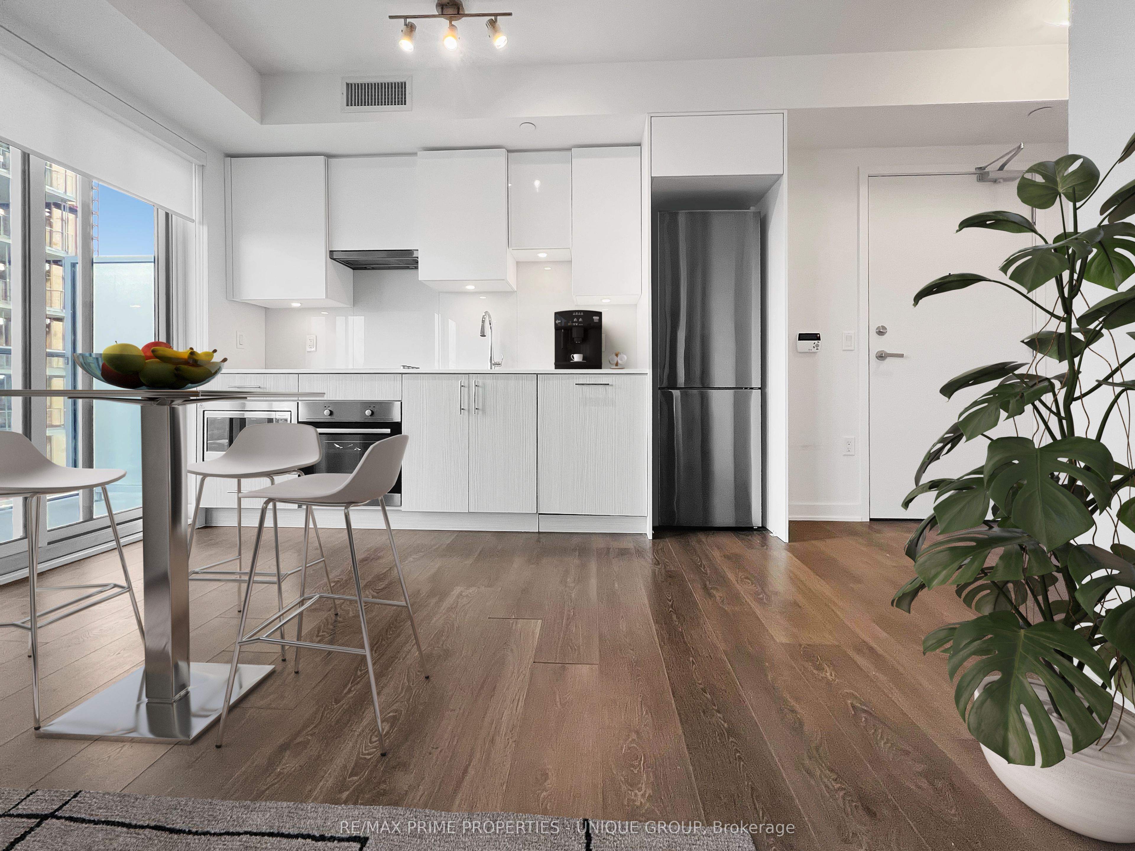 99 Broadway Avenue 3503, Toronto, ON M4P 0E3 photo 4