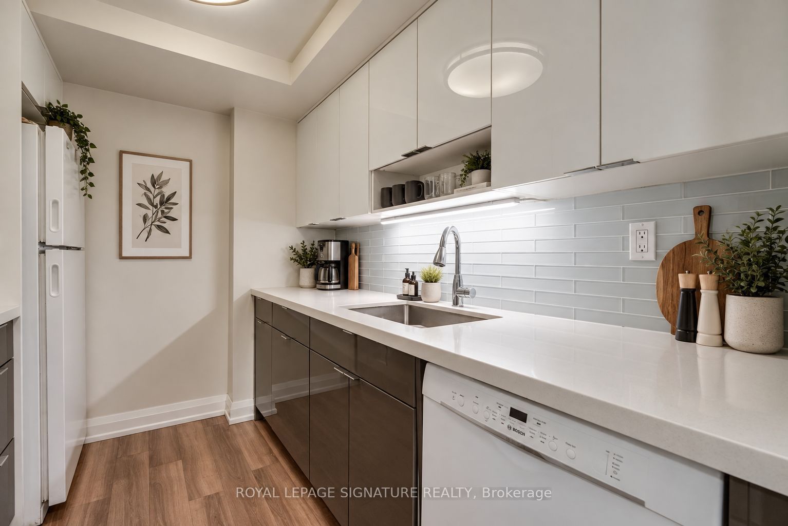 222 The Esplanade 302, Toronto, ON M5A 4M8 photo 5