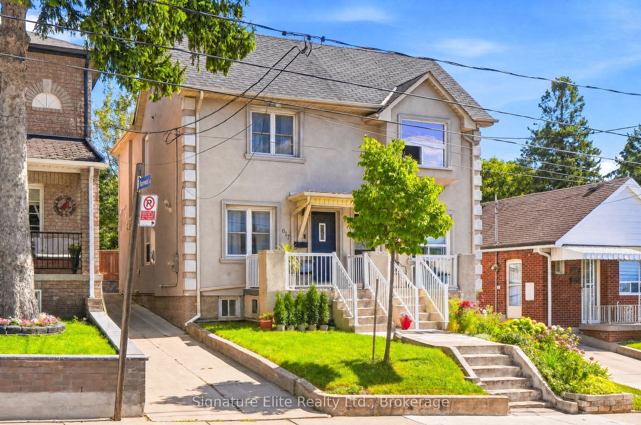 617 Lauder Avenue, Toronto, ON M6E 3J8 photo 2