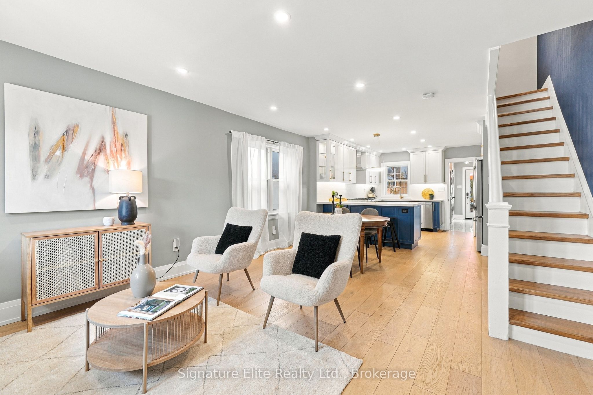 617 Lauder Avenue, Toronto, ON M6E 3J8 photo 4