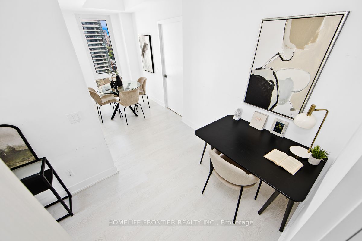 308 Jarvis Street 1405, Toronto, ON M5B 2B4 photo 3