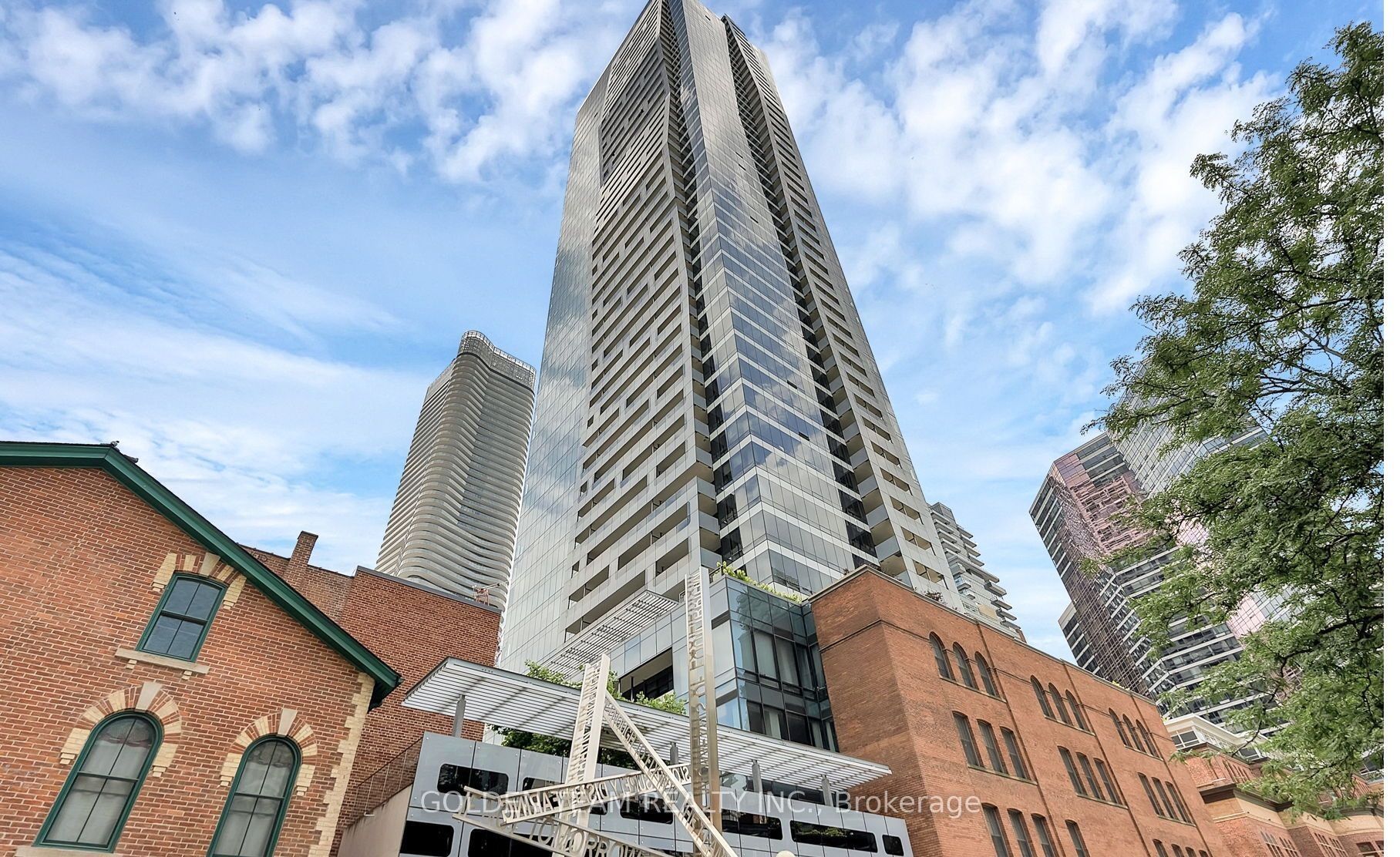 5 St Joseph Street 3810, Toronto, ON M4Y 1J6 photo 2