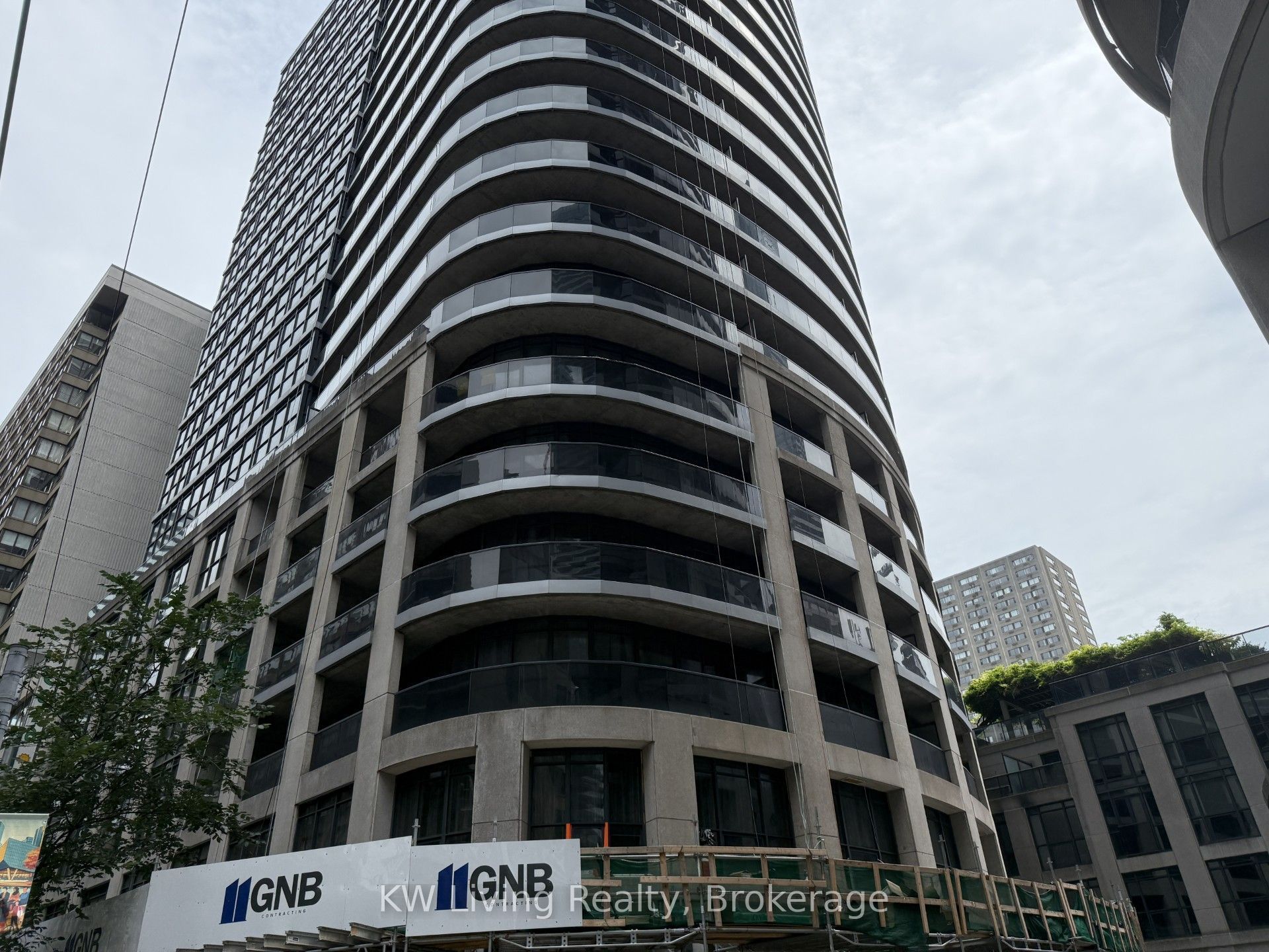 25 W Carlton Street 2105, Toronto, ON M5B 1L4 photo 2