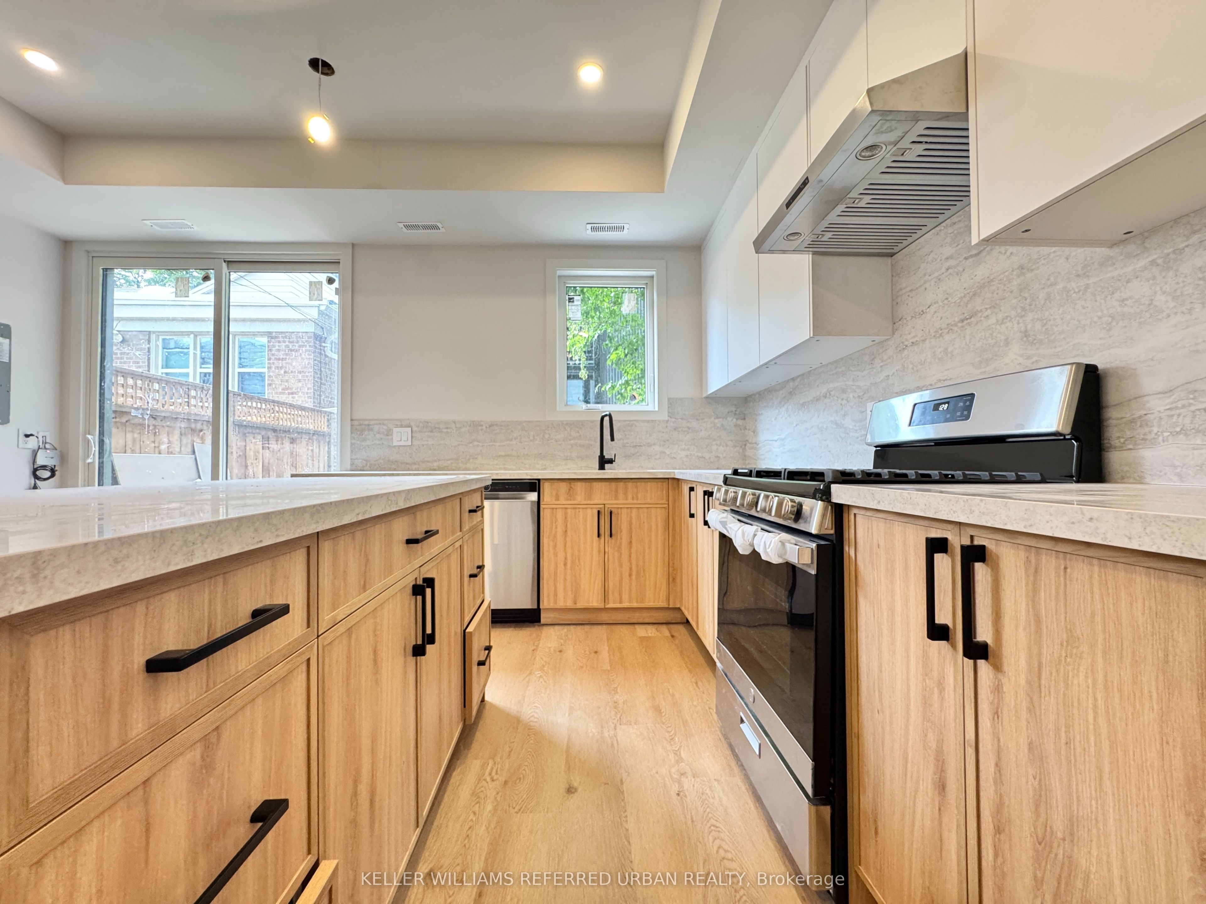269 Brunswick Avenue Laneway, Toronto, ON M5S 2M6 photo 3