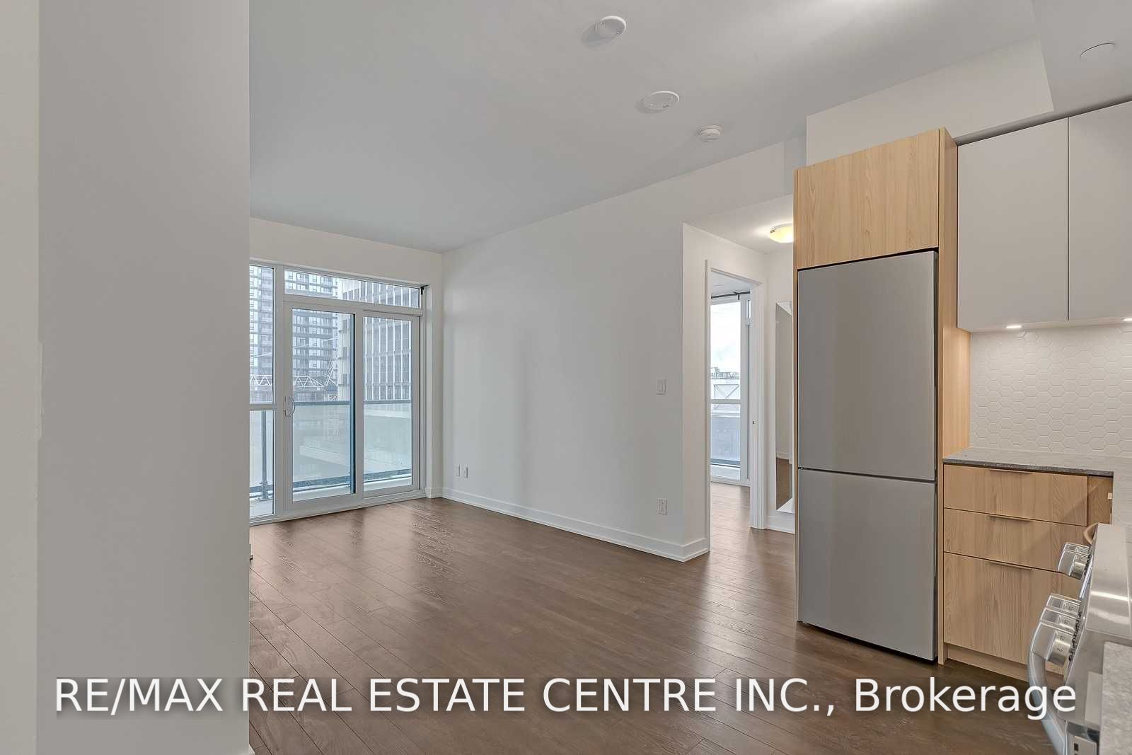 30 Ordnance Street 706, Toronto, ON M6K 0B3 photo 3