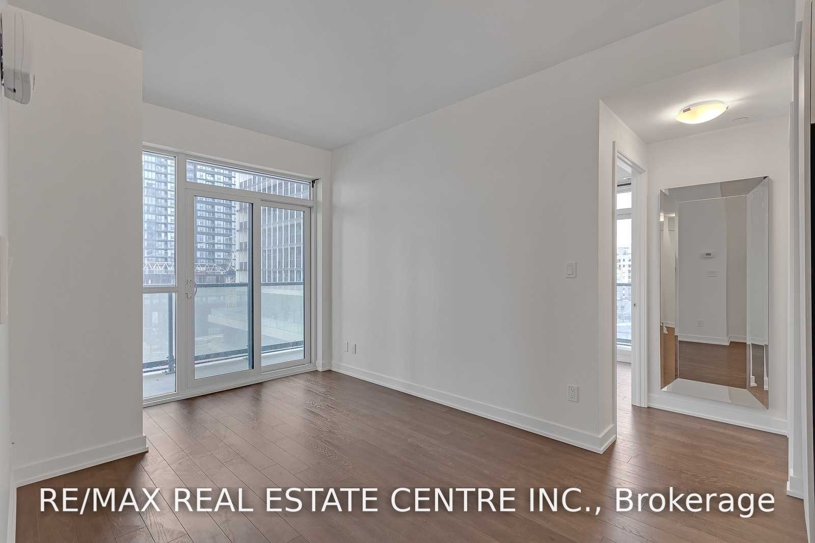 30 Ordnance Street 706, Toronto, ON M6K 0B3 photo 5